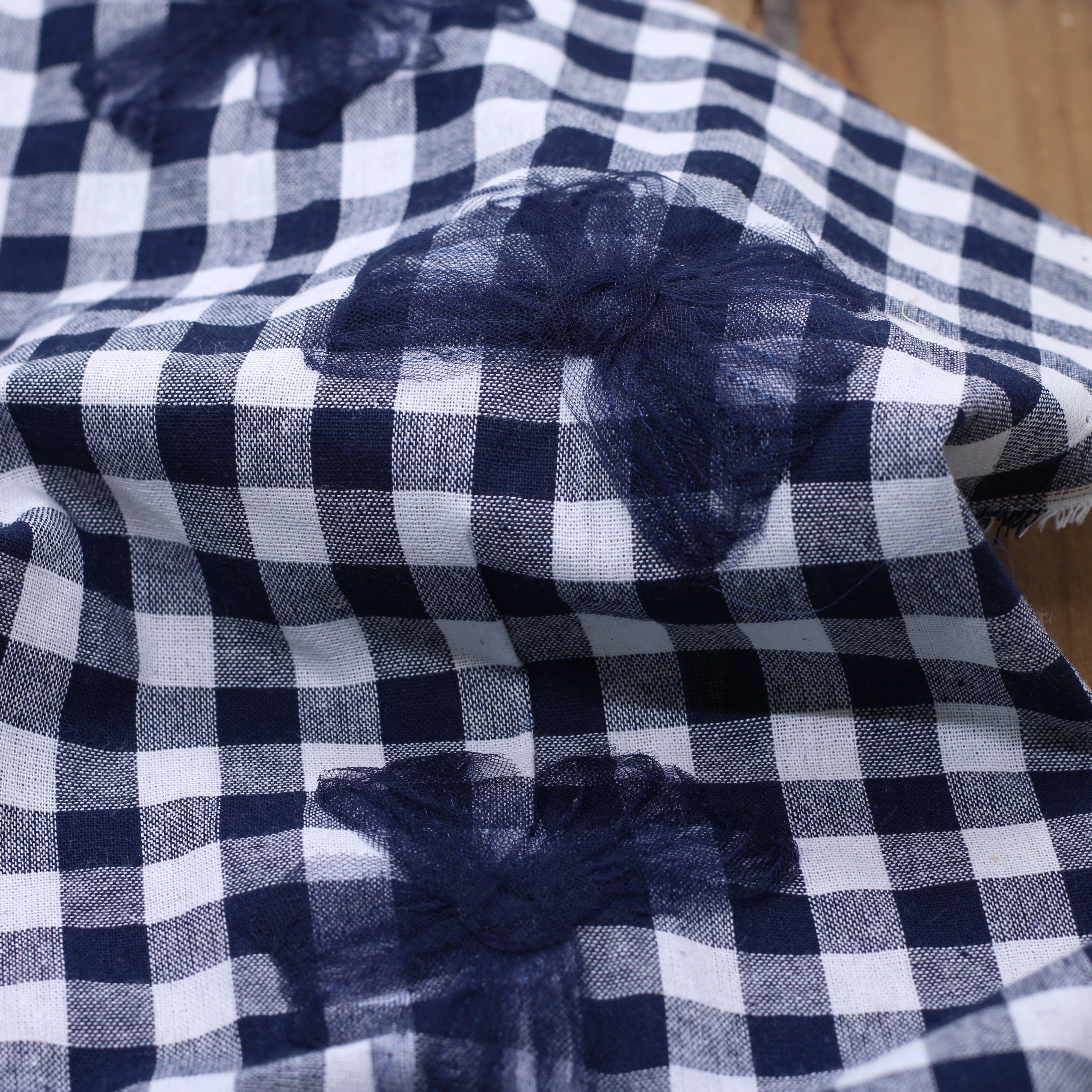 Tissu coton VICHY Noeuds tulle- Bleu marine (Vendu x10cm)