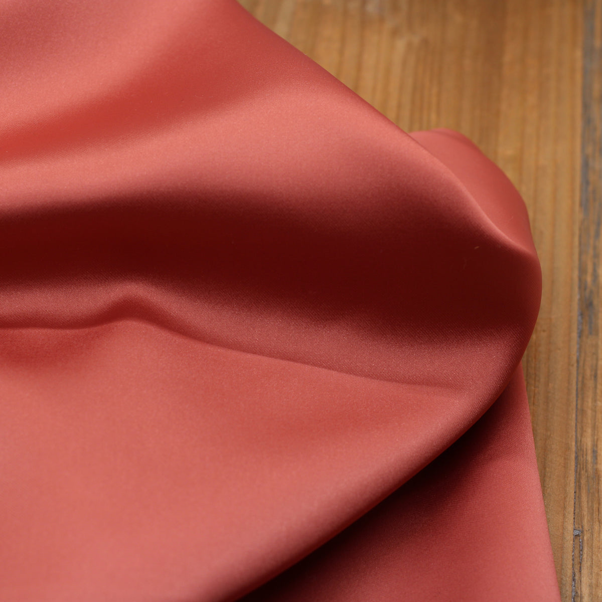 Tissu satin Duchesse uni - Terracotta (Vendu x10cm)