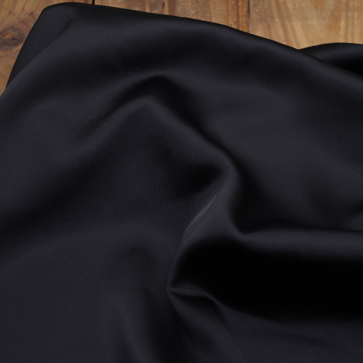 Tissu satin Duchesse uni - Noir (Vendu x10cm)