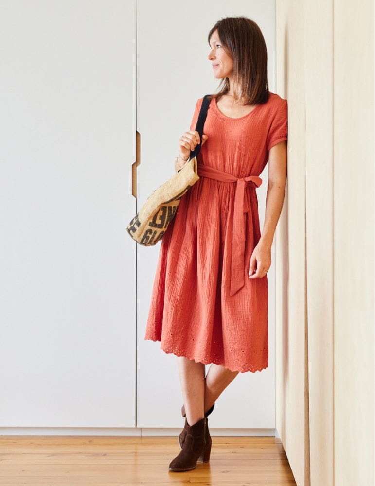 Blouse ou Robe femme JENNA Patron de couture pochette - Atelier SCÄMMIT Patron de couture ATELIER SCÄMMIT | Gaspard et Léonie Tissus en ligne et Mercerie à Toulouse