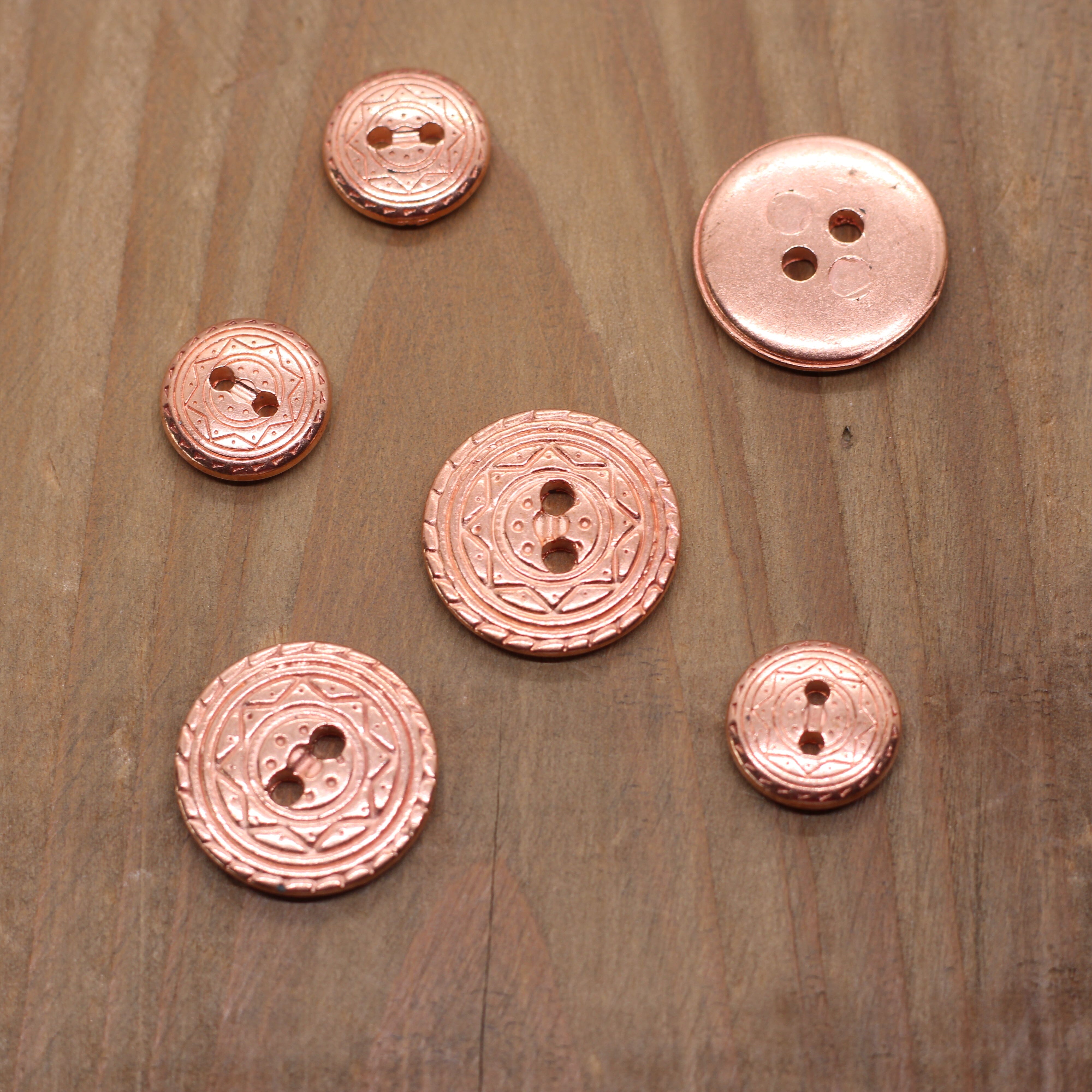 Bouton métallique gravé MARROCCO - Or rose Mercerie Sélection Gaspard & Léonie | Gaspard et Léonie Tissus en ligne et Mercerie à Toulouse