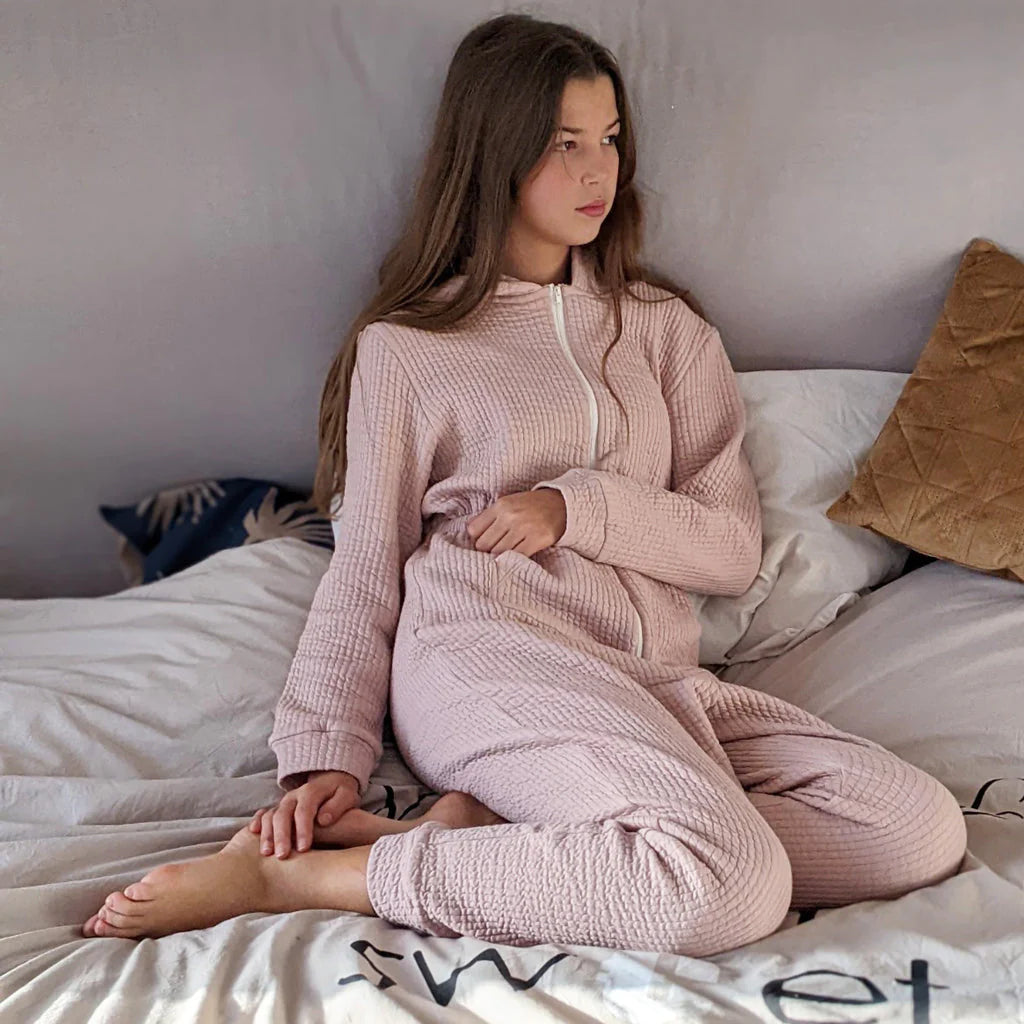 Combinaison TAGADA- Patron de couture pochette - SUPER BISON Patron de couture SUPER BISON | Gaspard et Léonie Tissus en ligne et Mercerie à Toulouse