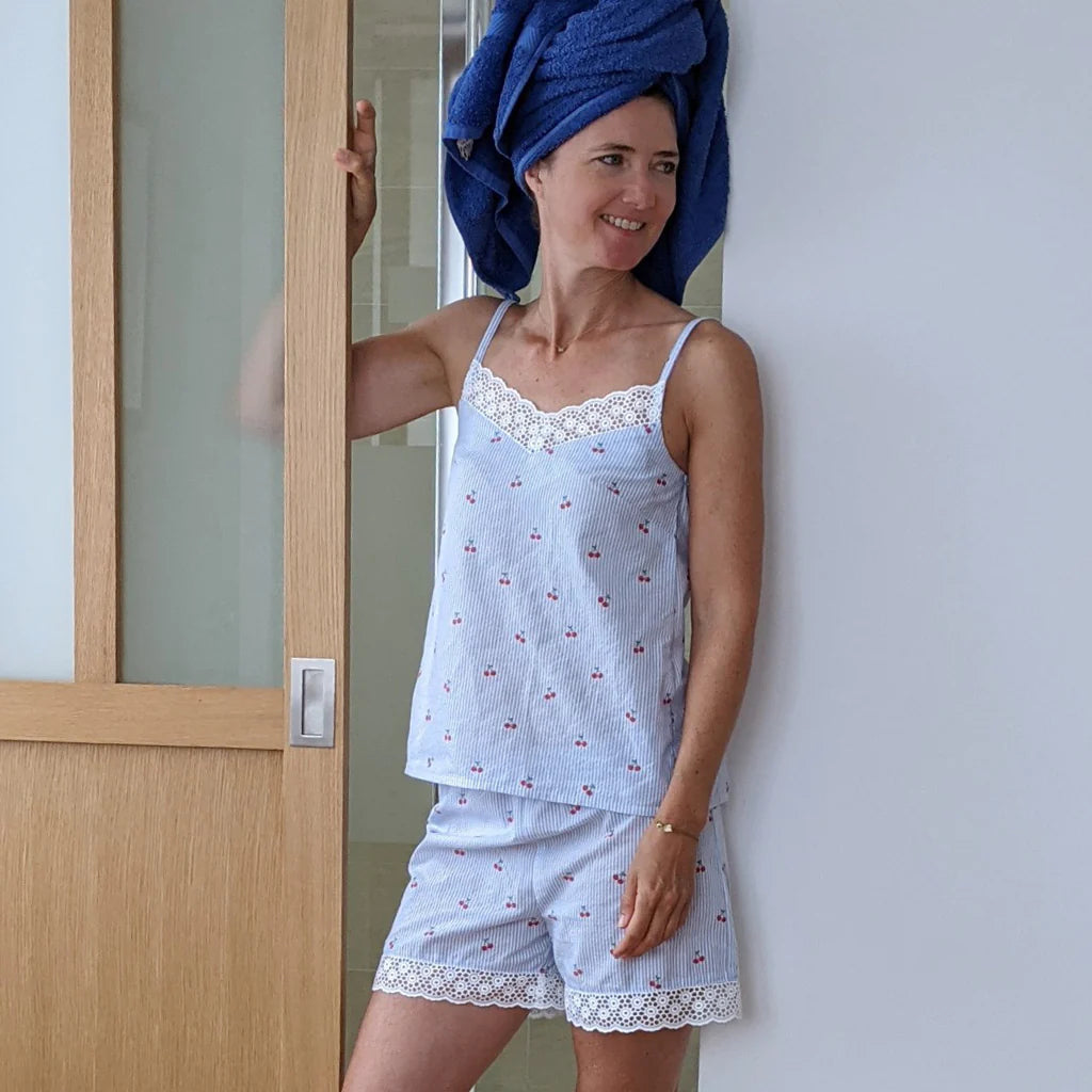 Ensemble de nuit CELESTE - Patron de couture pochette - SUPER BISON Patron de couture SUPER BISON | Gaspard et Léonie Tissus en ligne et Mercerie à Toulouse