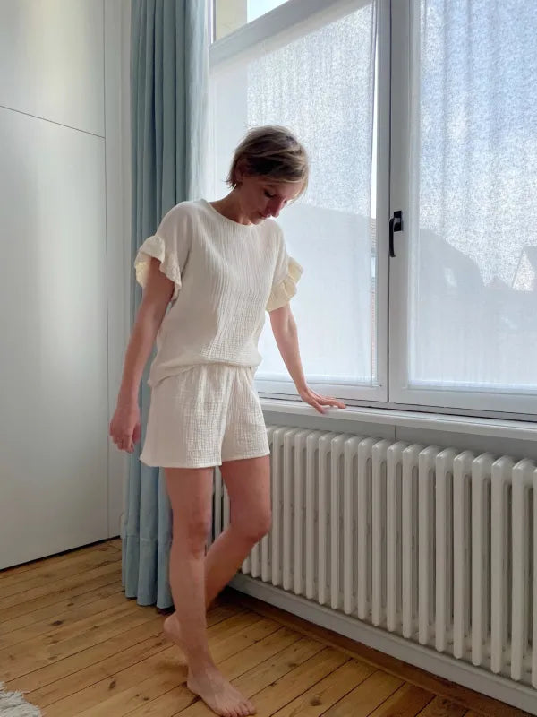 La blouse à volants- Patron de couture pochette - MAISON ESSENTIELLE Patron de couture MAISON ESSENTIELLE | Gaspard et Léonie Tissus en ligne et Mercerie à Toulouse