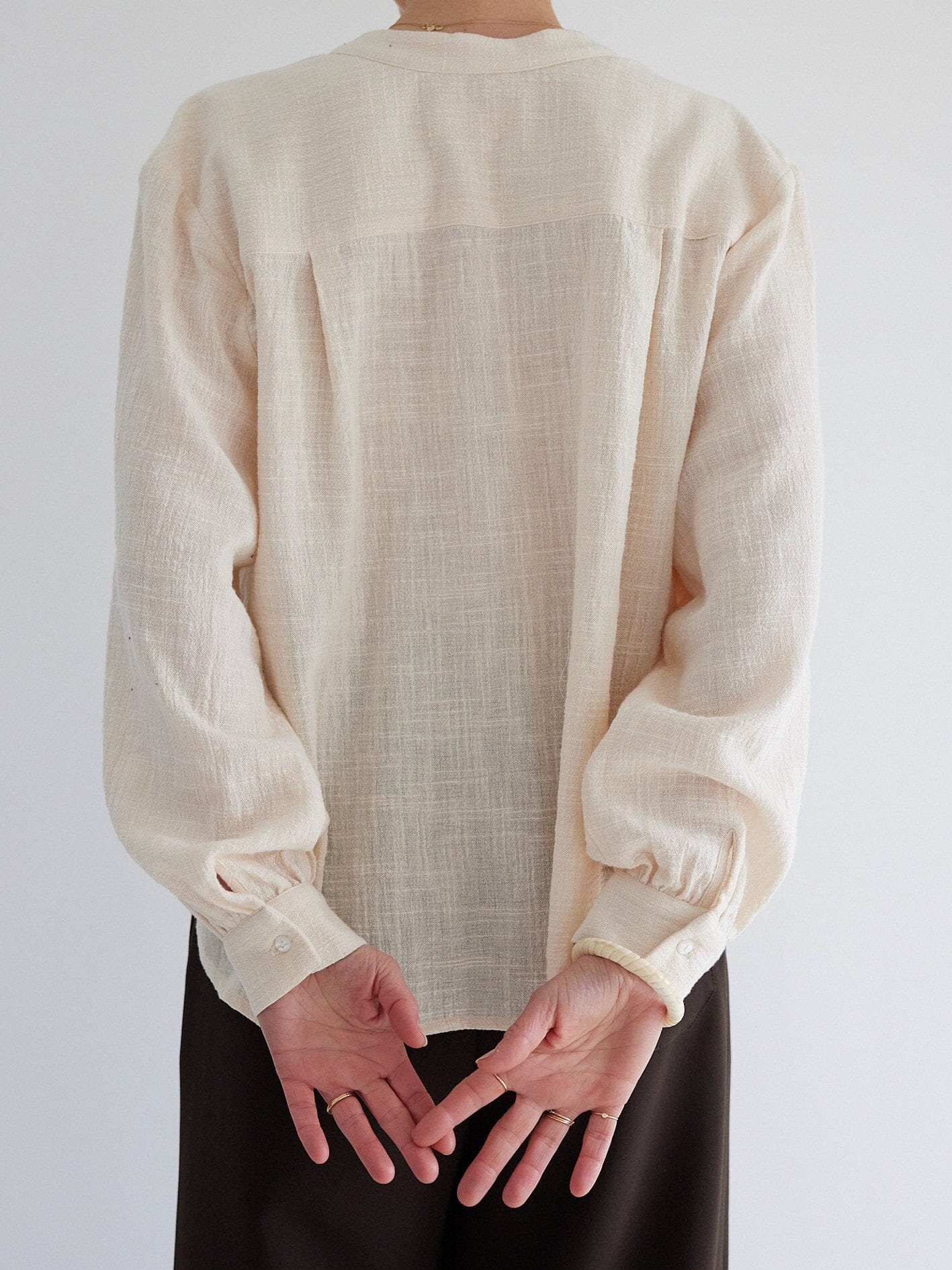 La blouse Allure - Patron de couture pochette - MAISON ESSENTIELLE Patron de couture MAISON ESSENTIELLE | Gaspard et Léonie Tissus en ligne et Mercerie à Toulouse
