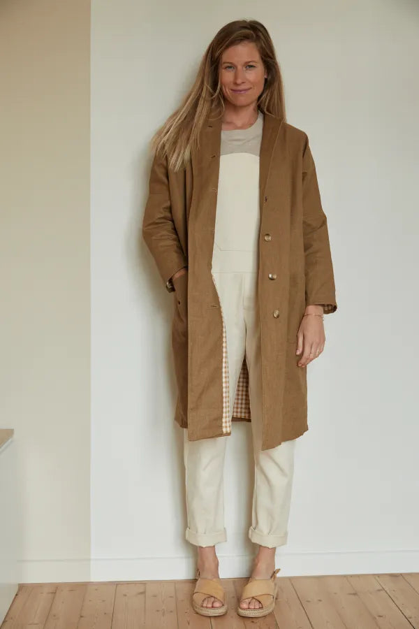 La veste/manteau EVERYDAY - Patron de couture pochette - MAISON ESSENTIELLE Patron de couture MAISON ESSENTIELLE | Gaspard et Léonie Tissus en ligne et Mercerie à Toulouse