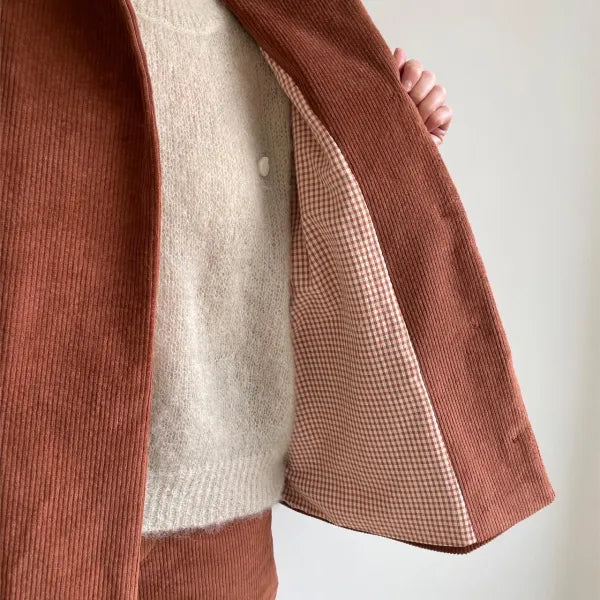 La veste/manteau EVERYDAY - Patron de couture pochette - MAISON ESSENTIELLE Patron de couture MAISON ESSENTIELLE | Gaspard et Léonie Tissus en ligne et Mercerie à Toulouse