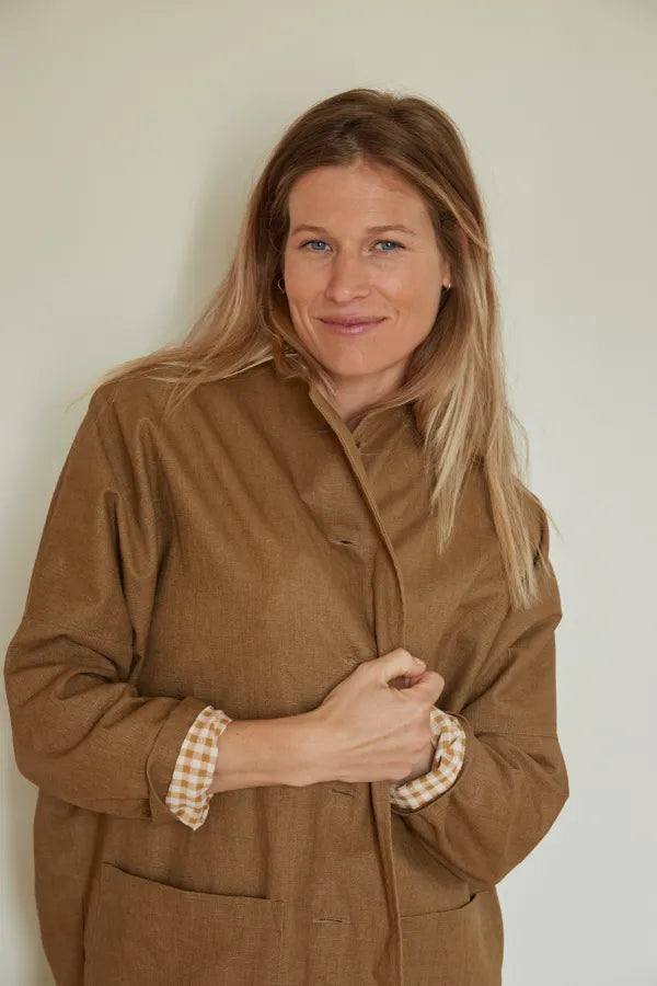 La veste/manteau EVERYDAY - Patron de couture pochette - MAISON ESSENTIELLE Patron de couture MAISON ESSENTIELLE | Gaspard et Léonie Tissus en ligne et Mercerie à Toulouse