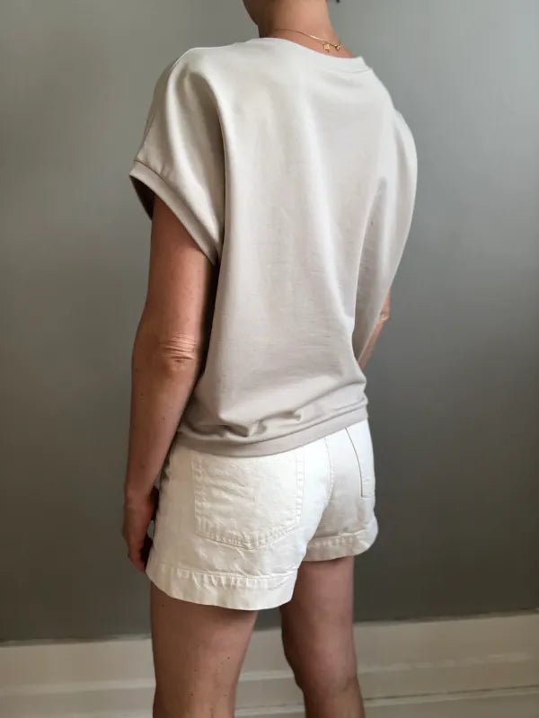 Le tee-shirt/sweat PARFAIT - Patron de couture pochette - MAISON ESSENTIELLE Patron de couture MAISON ESSENTIELLE | Gaspard et Léonie Tissus en ligne et Mercerie à Toulouse