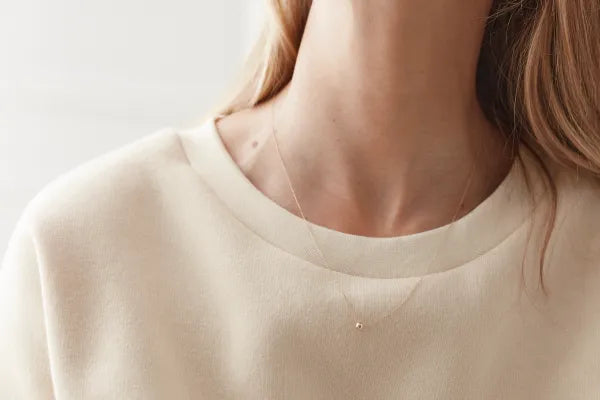 Le tee-shirt/sweat PARFAIT - Patron de couture pochette - MAISON ESSENTIELLE Patron de couture MAISON ESSENTIELLE | Gaspard et Léonie Tissus en ligne et Mercerie à Toulouse