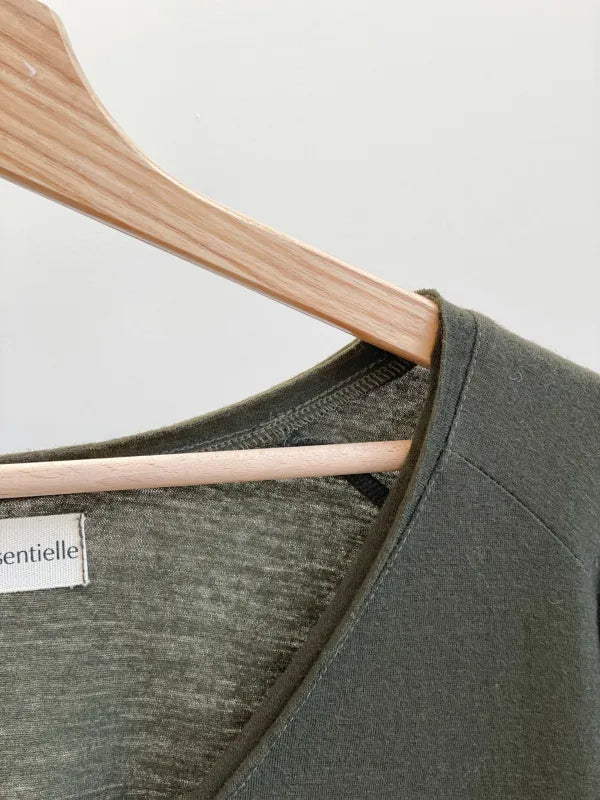 Le top/robe AMPLEUR - Patron de couture pochette - MAISON ESSENTIELLE Patron de couture MAISON ESSENTIELLE | Gaspard et Léonie Tissus en ligne et Mercerie à Toulouse