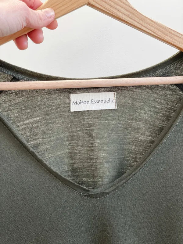 Le top/robe AMPLEUR - Patron de couture pochette - MAISON ESSENTIELLE Patron de couture MAISON ESSENTIELLE | Gaspard et Léonie Tissus en ligne et Mercerie à Toulouse