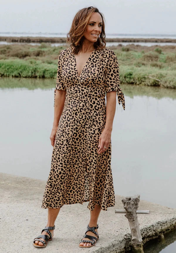 Robe ROSALIE - Patron de couture Pochette - MAISON FAUVE Patron de couture MAISON FAUVE | Gaspard et Léonie Tissus en ligne et Mercerie à Toulouse