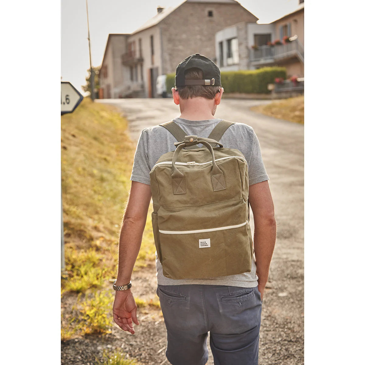 Sac à dos ou Sacoche EUGENE - Patron de couture pochette - IKATEE Patron de couture Ikatee | Gaspard et Léonie Tissus en ligne et Mercerie à Toulouse