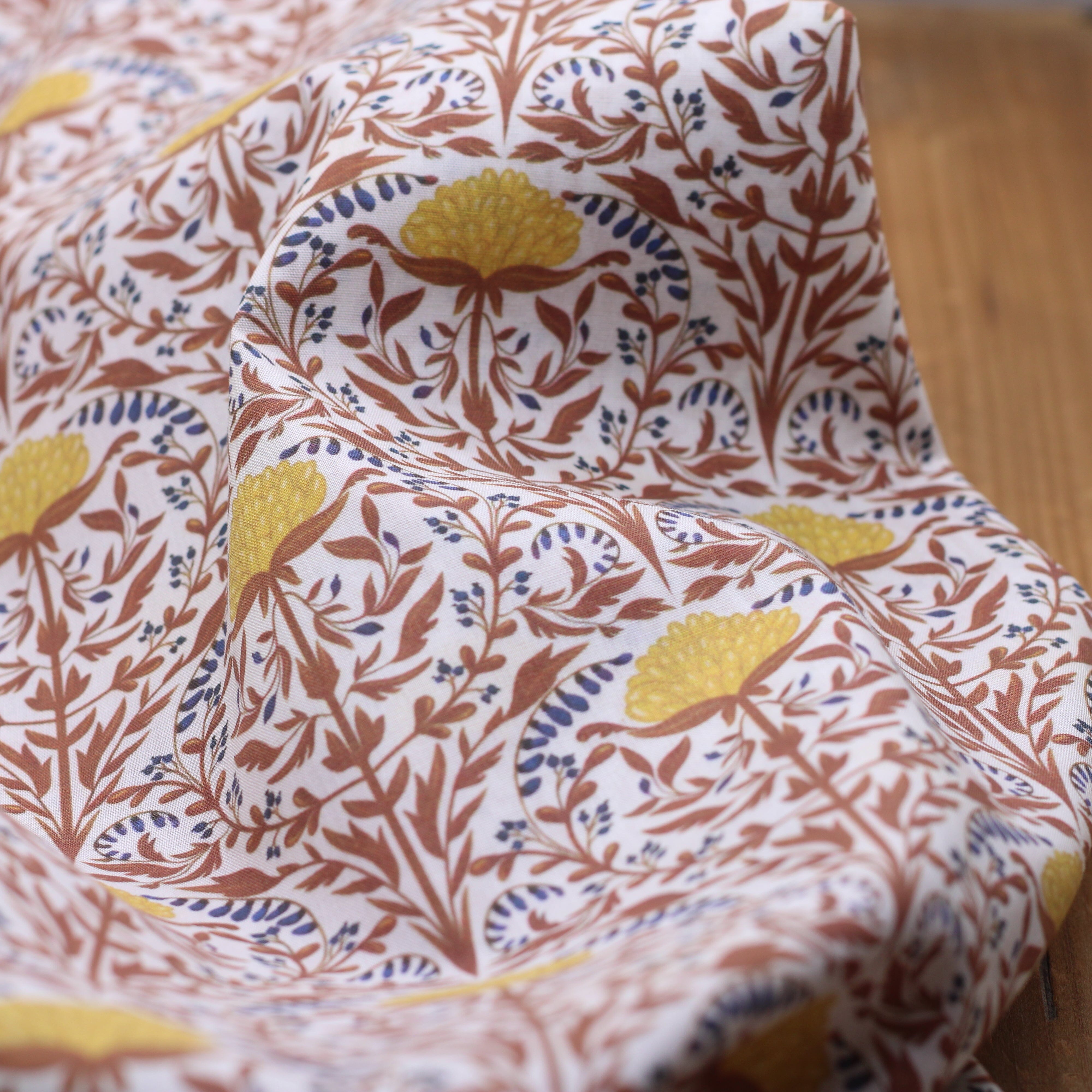 Tissu batiste de coton - DELHI - Ocre/Marron (vendu x10cm) Tissus Sélection Gaspard & Léonie | Gaspard et Léonie Tissus en ligne et Mercerie à Toulouse