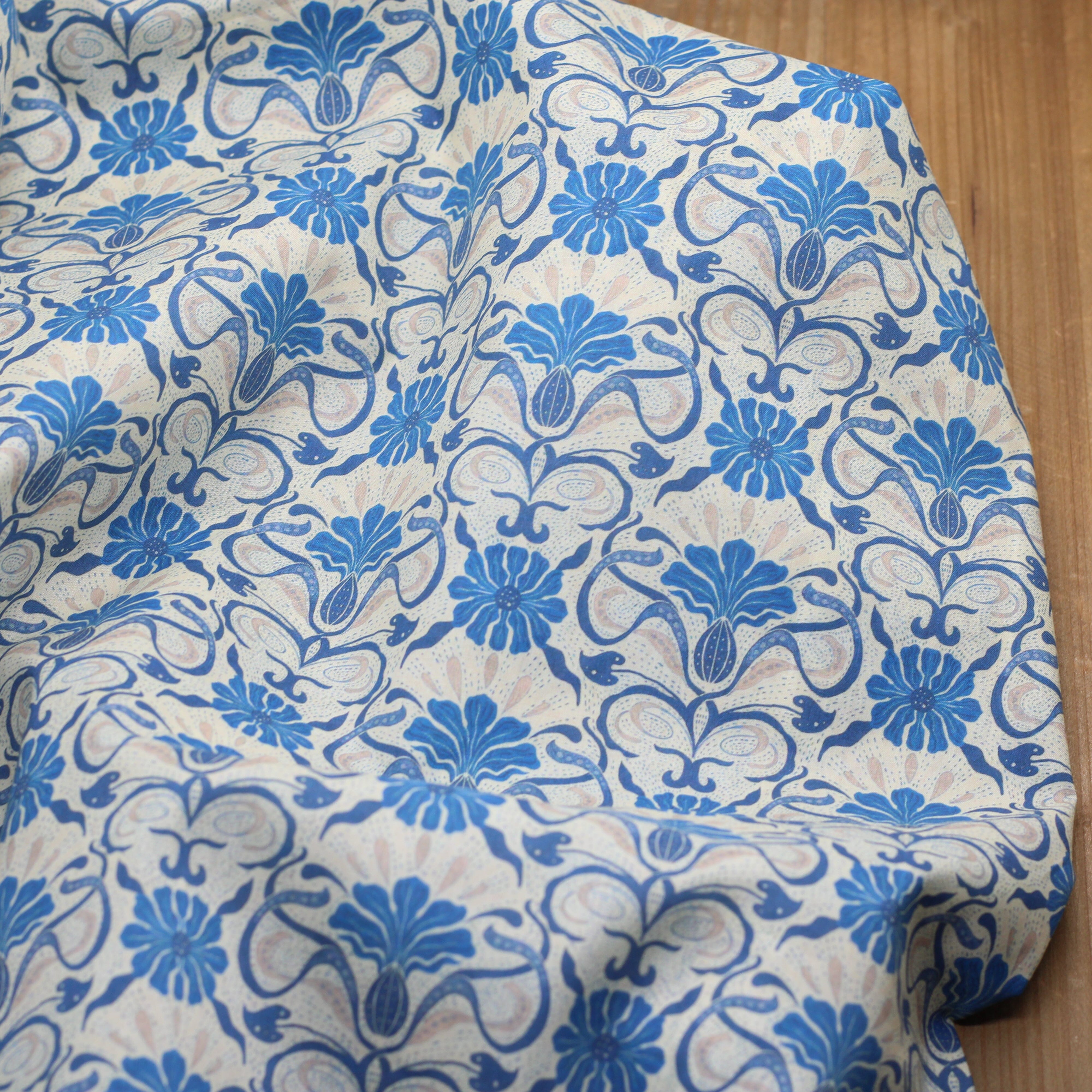 Tissu batiste de coton - MUMBAI - Bleu/Gris (vendu x10cm) Tissus Sélection Gaspard & Léonie | Gaspard et Léonie Tissus en ligne et Mercerie à Toulouse