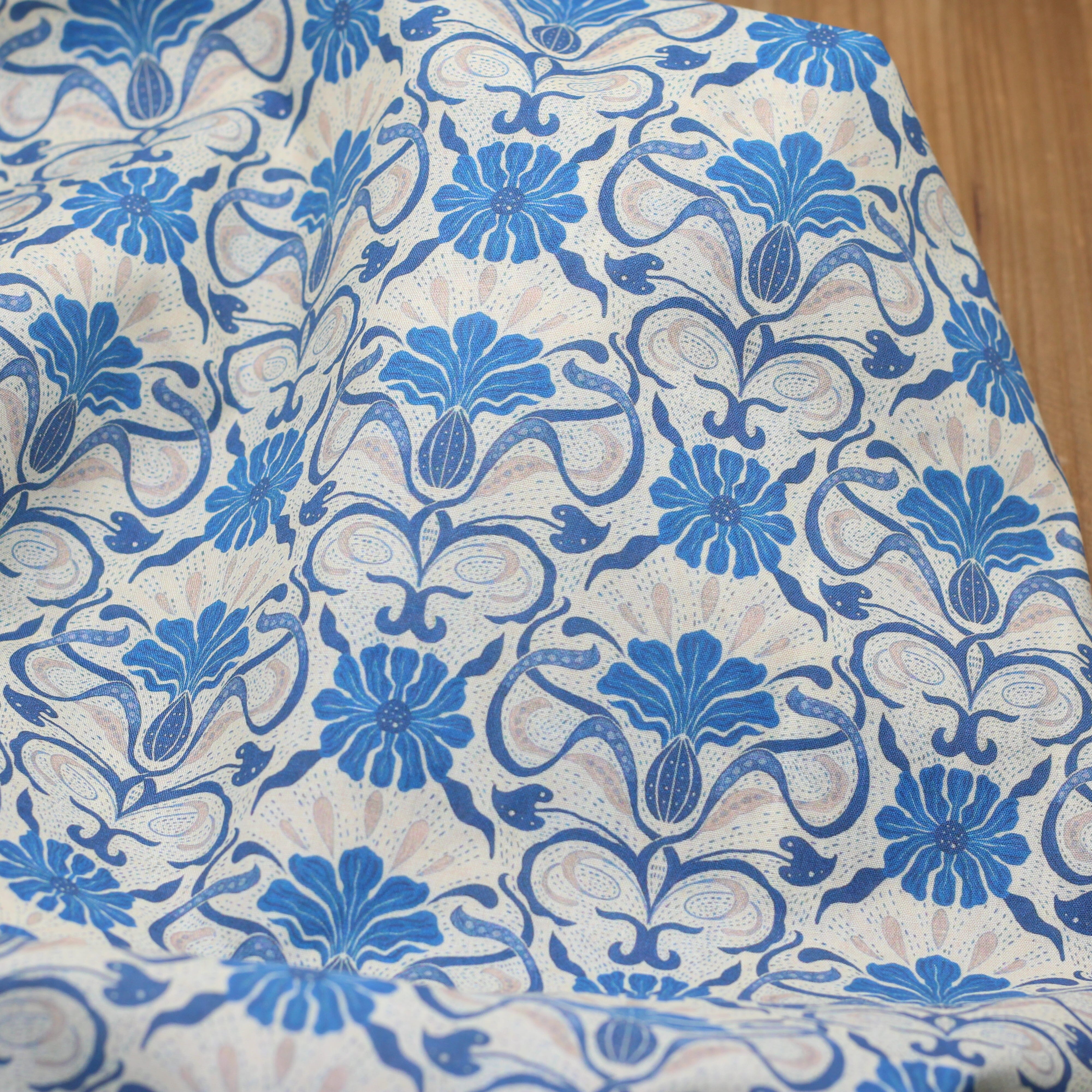 Tissu batiste de coton - MUMBAI - Bleu/Gris (vendu x10cm) Tissus Sélection Gaspard & Léonie | Gaspard et Léonie Tissus en ligne et Mercerie à Toulouse