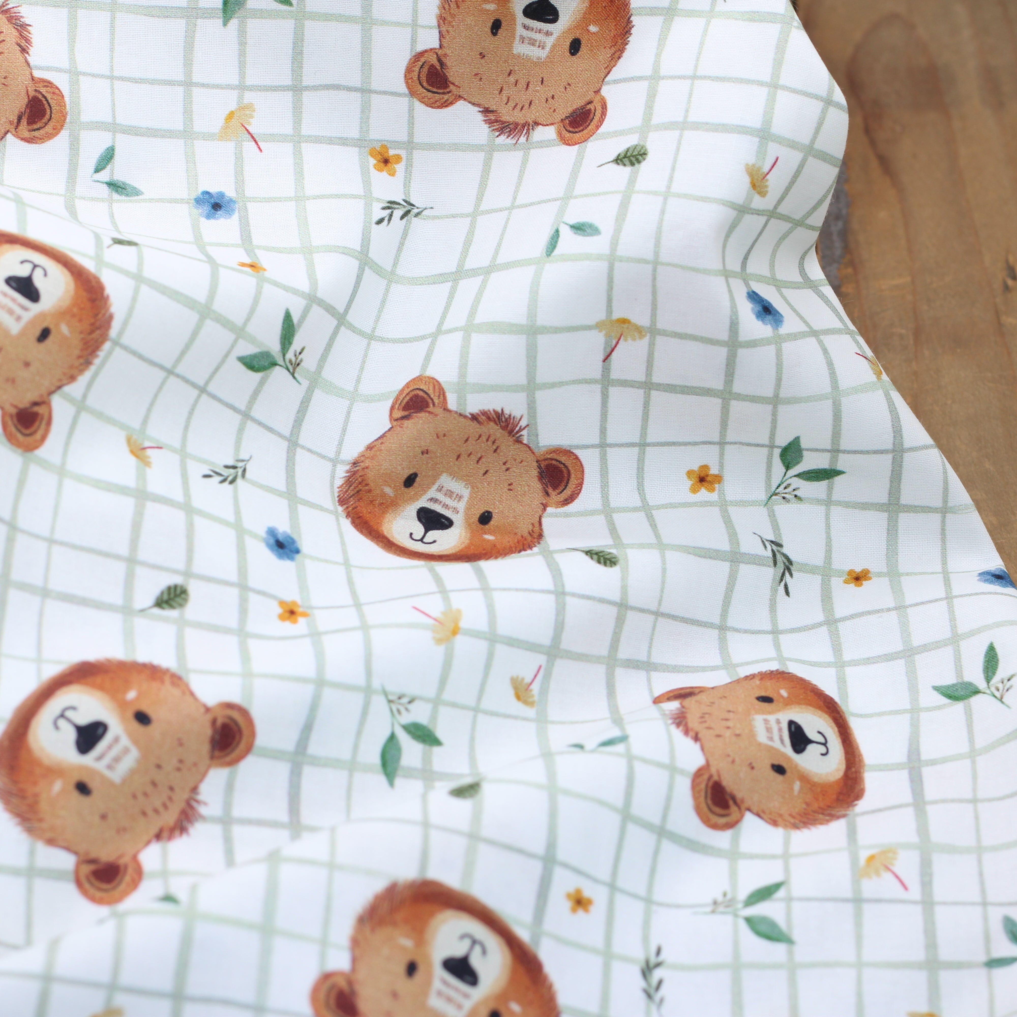 Tissu coton - ALBERT - Blanc/Vert (vendu x10cm) Tissus DOMOTEX | Gaspard et Léonie Tissus en ligne et Mercerie à Toulouse