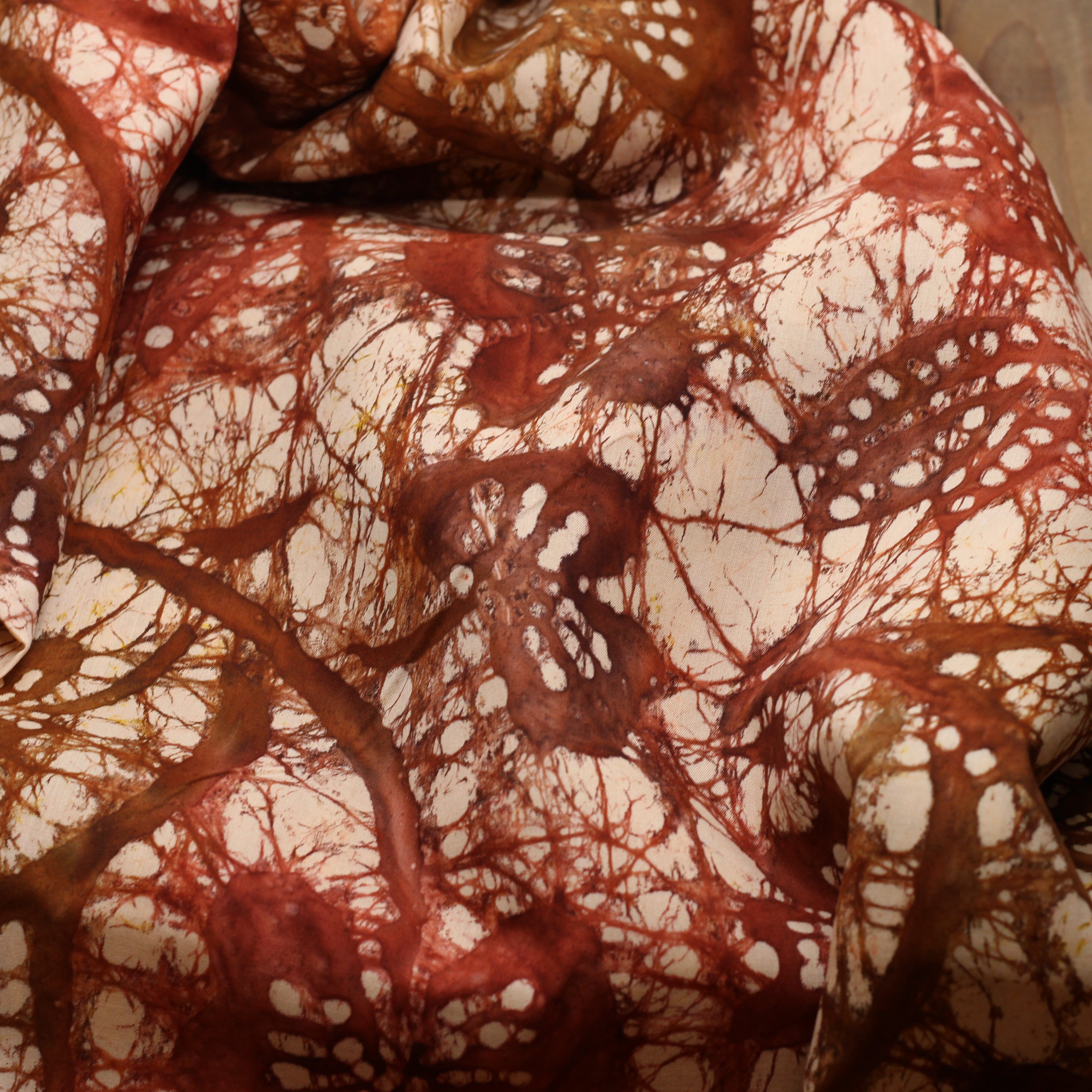 Tissu Coton Batik #1 - Caramel (Vendu x10cm) Tissus Sélection Gaspard & Léonie | Gaspard et Léonie Tissus en ligne et Mercerie à Toulouse