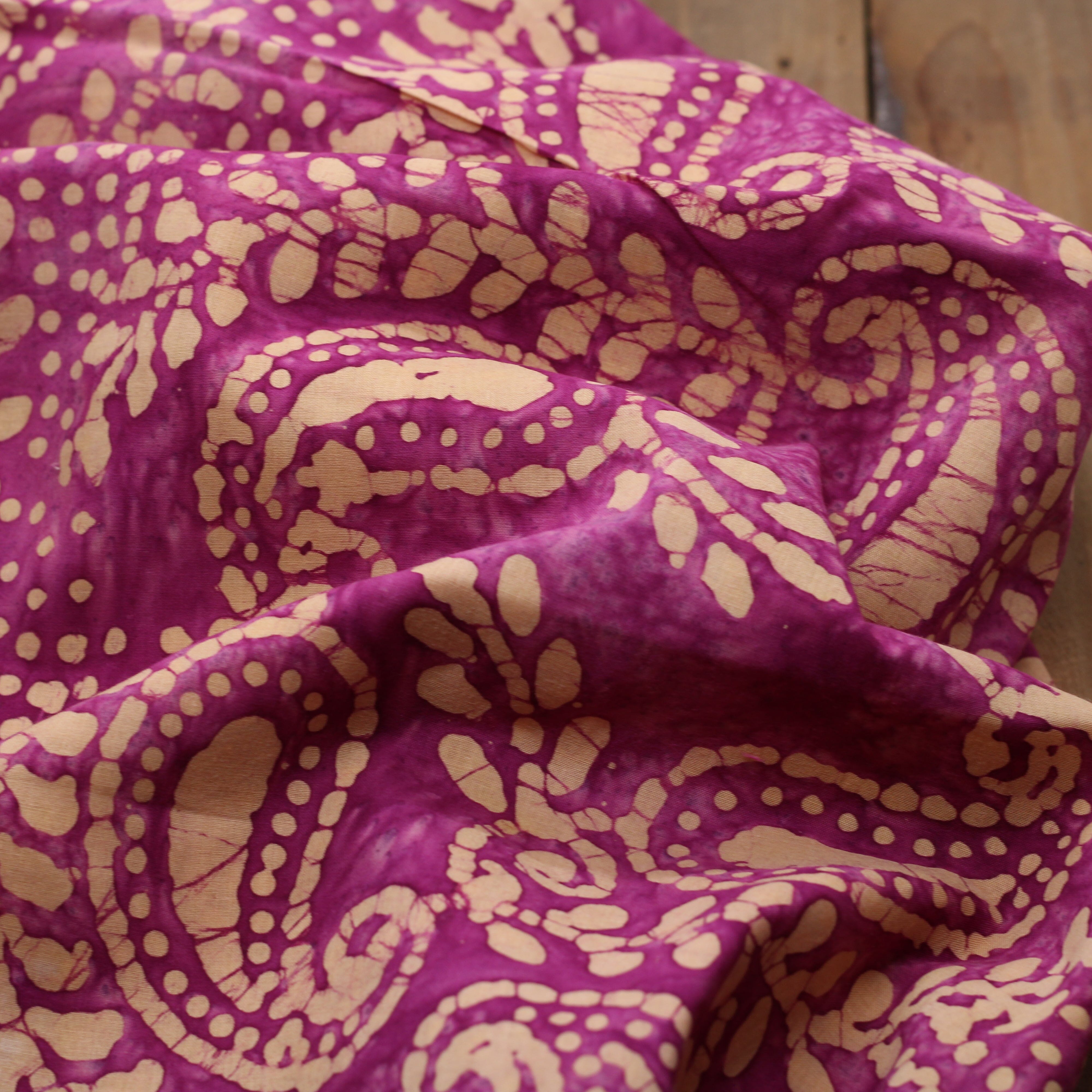 Tissu Coton Batik #6 - CASHMIRES - Violet (Vendu x10cm) Tissus Sélection Gaspard & Léonie | Gaspard et Léonie Tissus en ligne et Mercerie à Toulouse