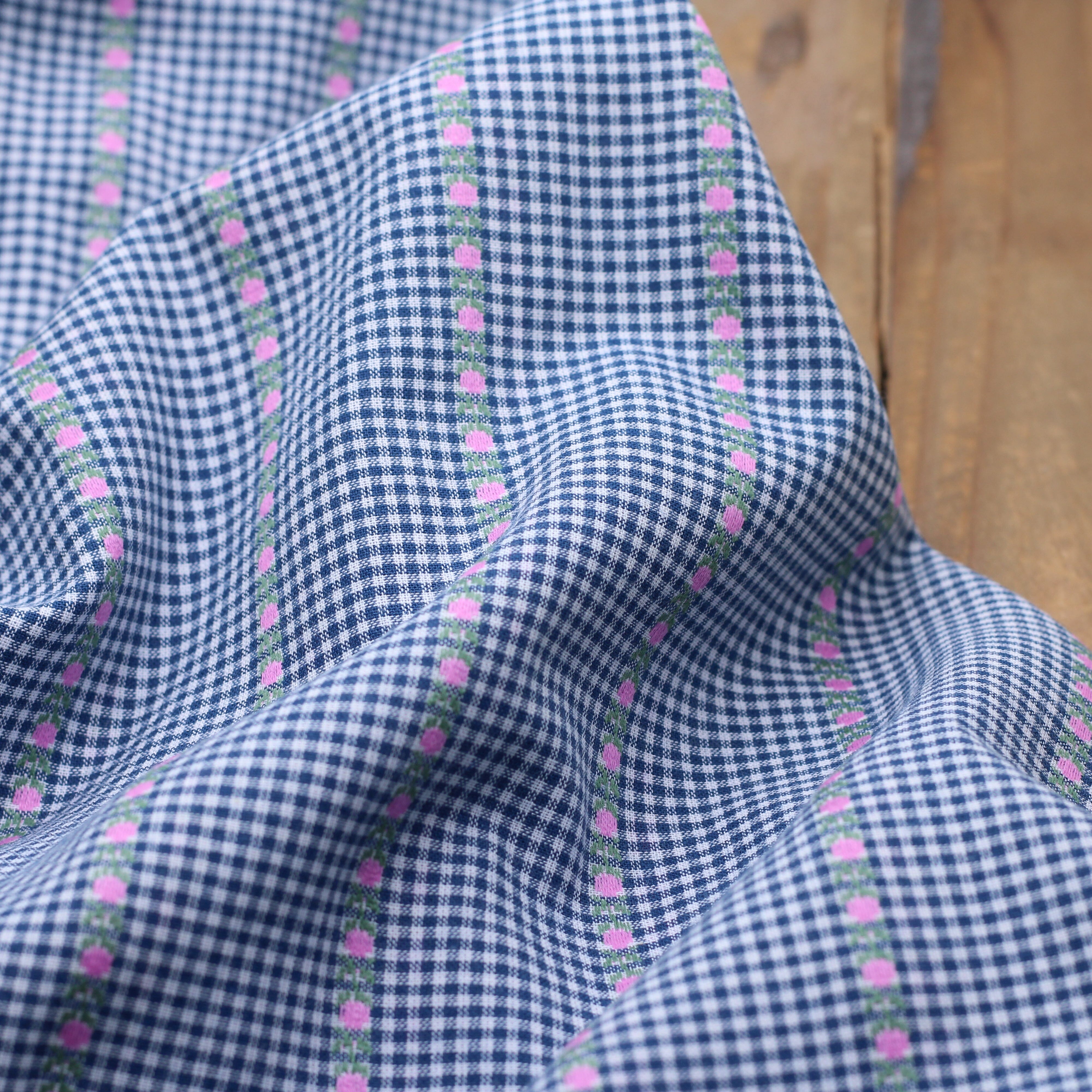 Tissu coton brodé- VICHY FLEURS - Bleu pétrole /ross (Vendu x10cm) Tissus Sélection Gaspard & Léonie | Gaspard et Léonie Tissus en ligne et Mercerie à Toulouse