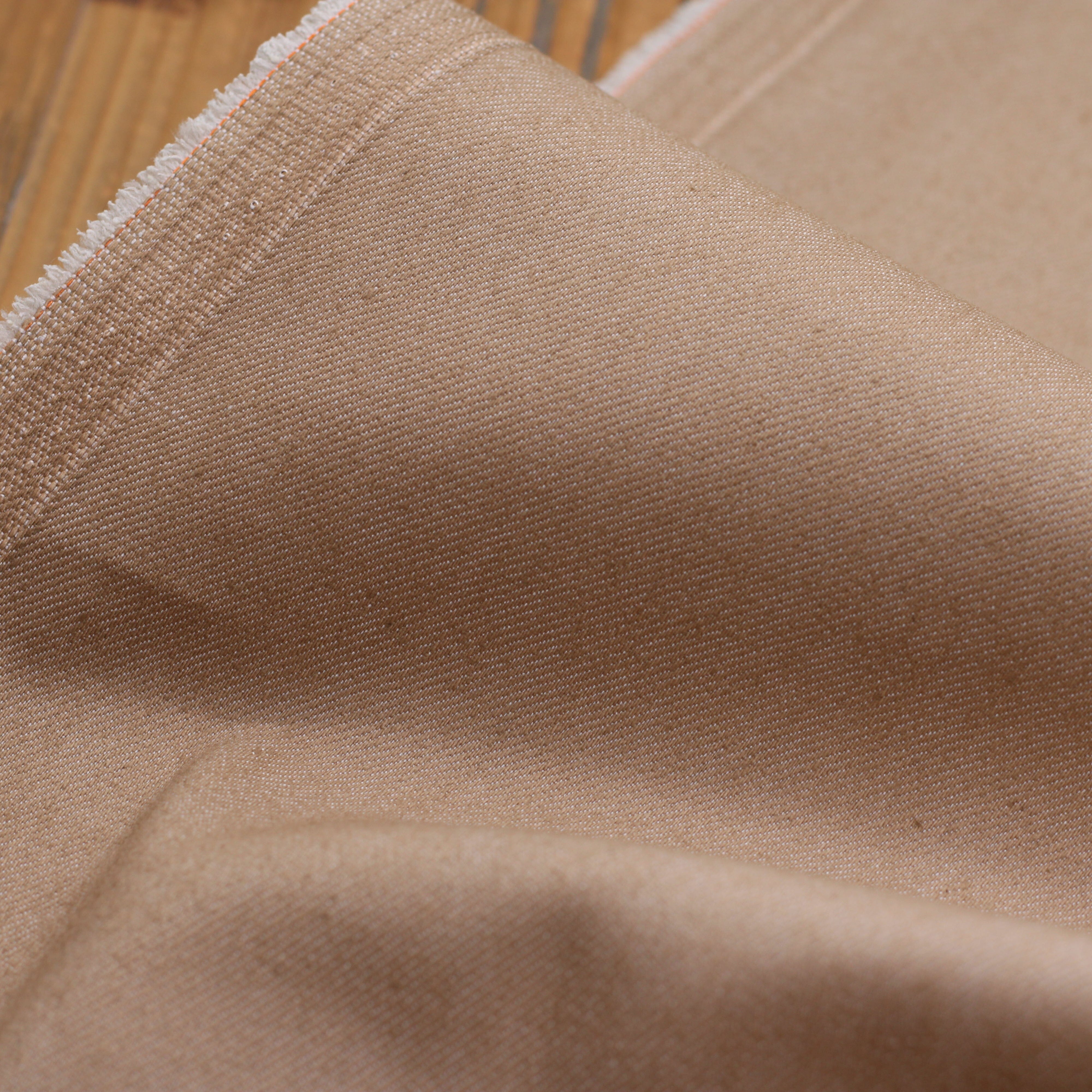 Tissu coton denim Stretch 9 Oz - Gris Beige Sable (Vendu x10cm) Tissus Sélection Gaspard & Léonie | Gaspard et Léonie Tissus en ligne et Mercerie à Toulouse