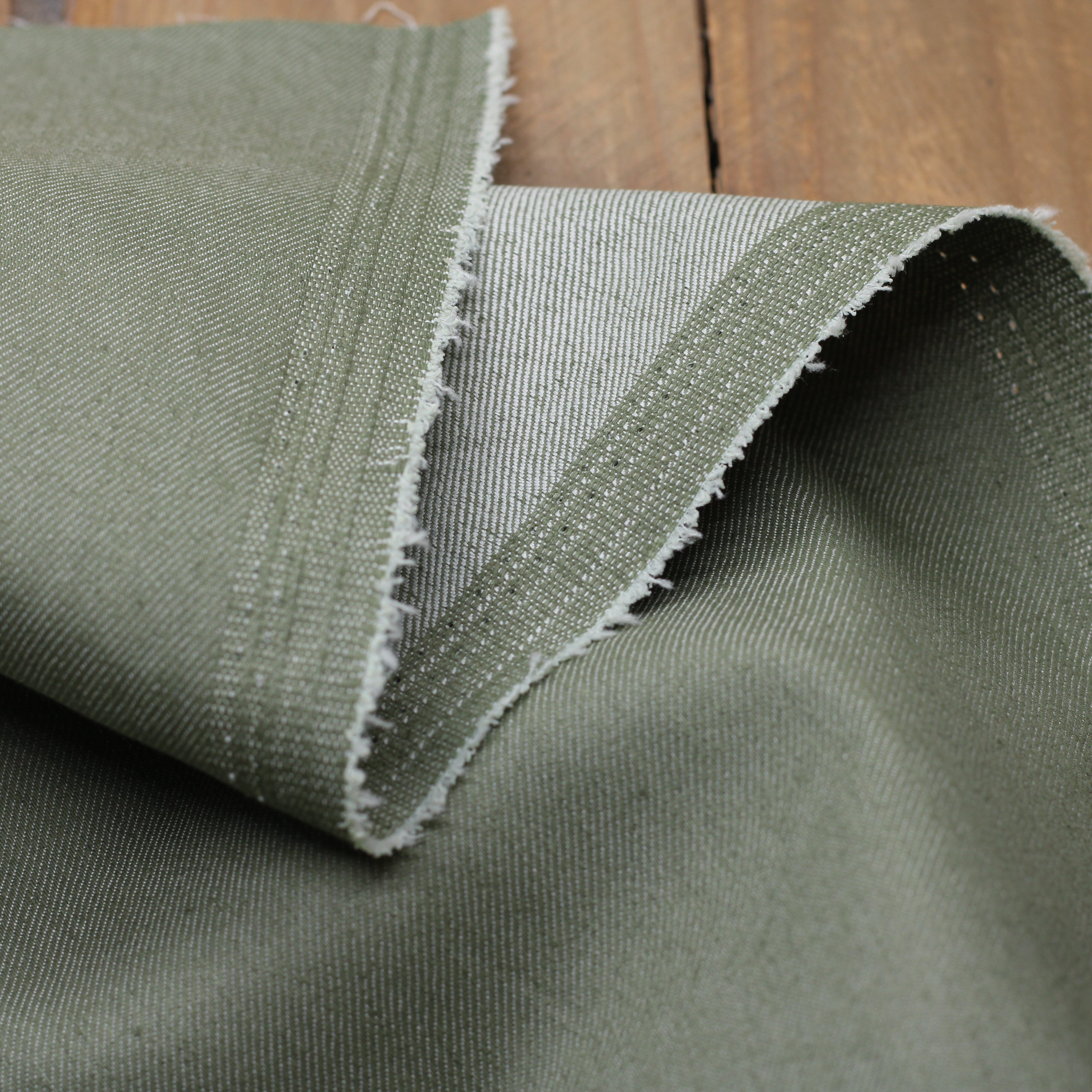 Tissu coton denim Stretch 9 Oz - Vert Kaki (Vendu x10cm) Tissus Sélection Gaspard & Léonie | Gaspard et Léonie Tissus en ligne et Mercerie à Toulouse