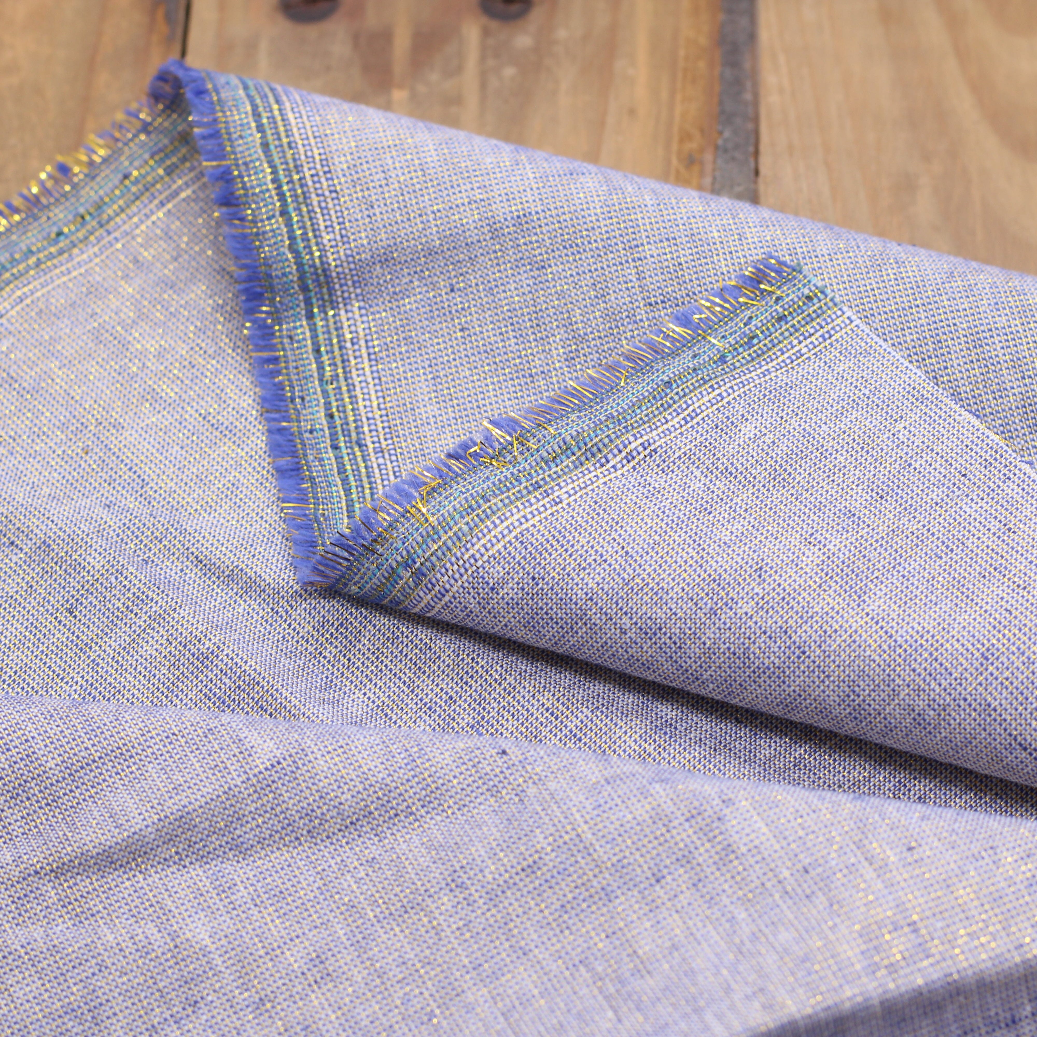 Tissu coton Lin chambray irisé Or clair Bleu (Vendu x10cm) Tissus Sélection Gaspard & Léonie | Gaspard et Léonie Tissus en ligne et Mercerie à Toulouse