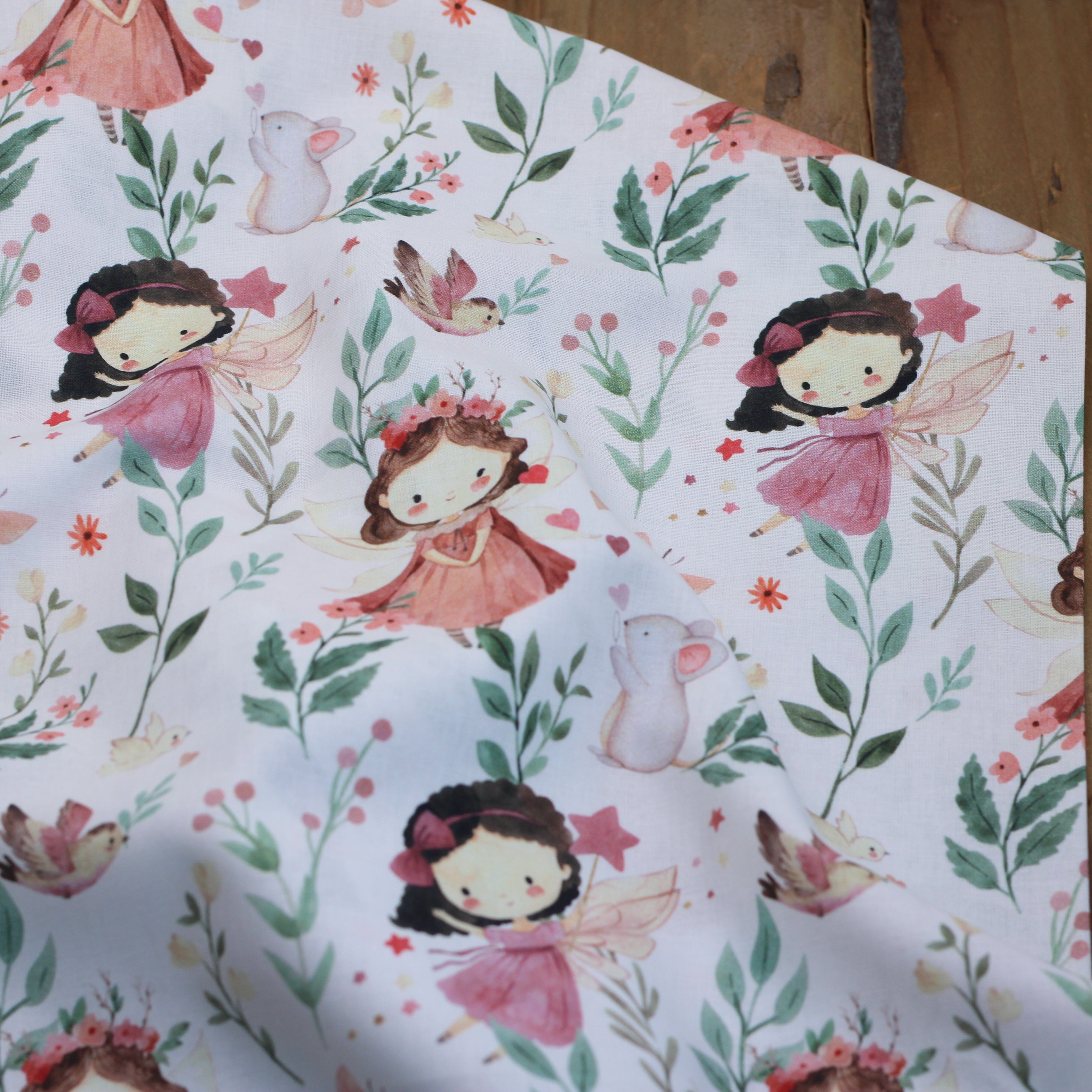 Tissu coton - MAIWEN - Blanc/Rose (vendu x10cm) Tissus DOMOTEX | Gaspard et Léonie Tissus en ligne et Mercerie à Toulouse