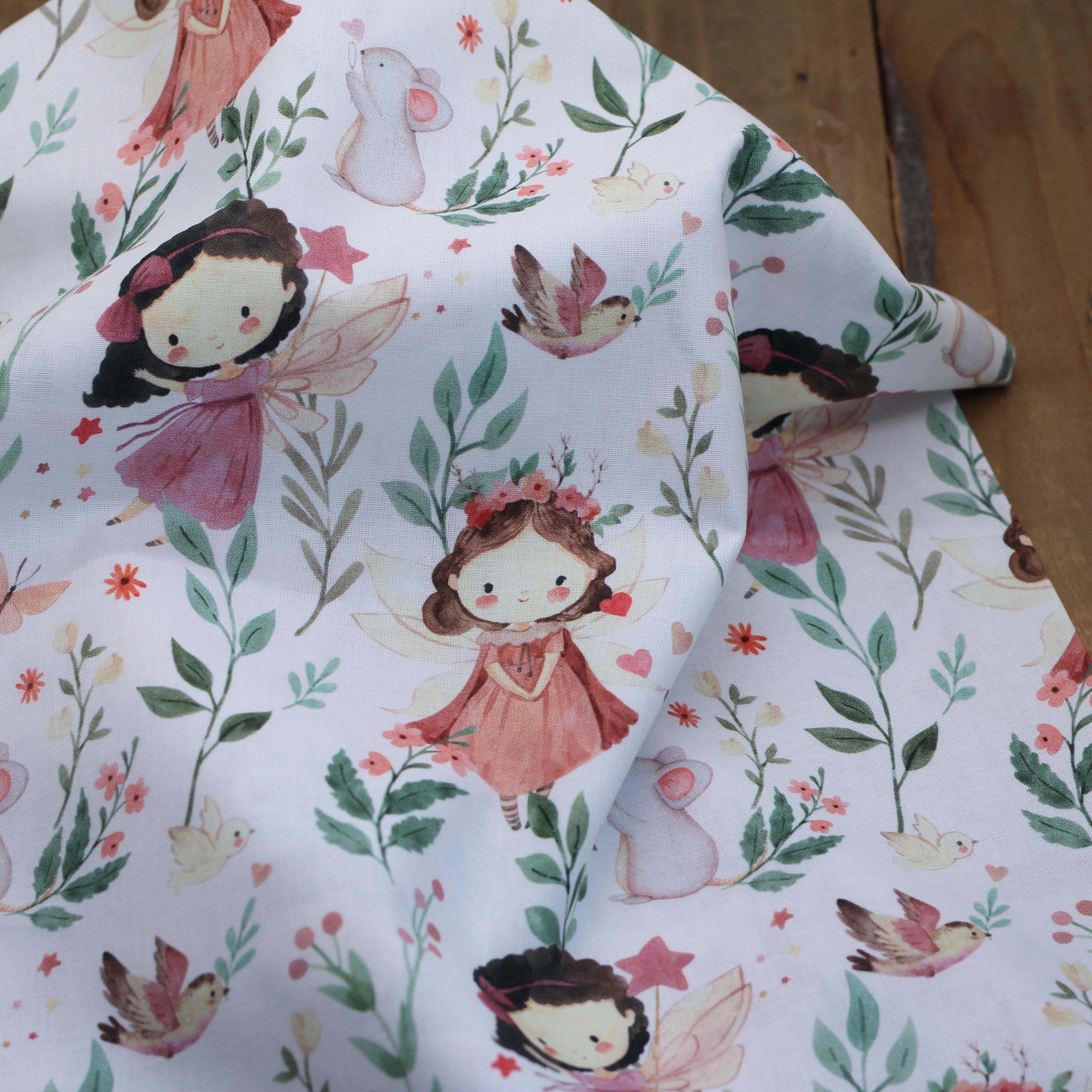 Tissu coton - MAIWEN - Blanc/Rose (vendu x10cm) Tissus DOMOTEX | Gaspard et Léonie Tissus en ligne et Mercerie à Toulouse