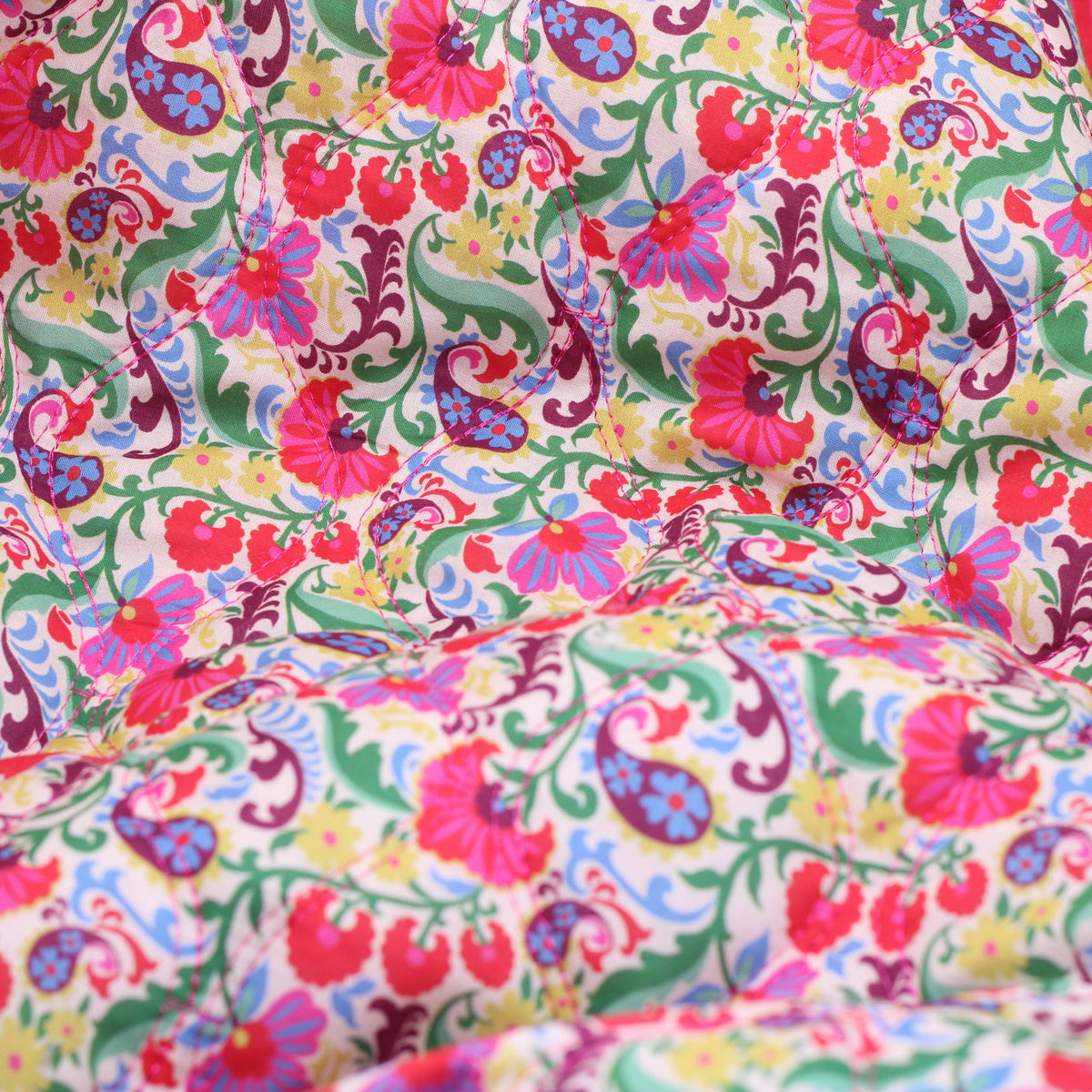 Tissu coton Matelassé - FLOWERS IN LOVE - Rouge (Vendu x10cm) Tissus Sélection Gaspard & Léonie | Gaspard et Léonie Tissus en ligne et Mercerie à Toulouse