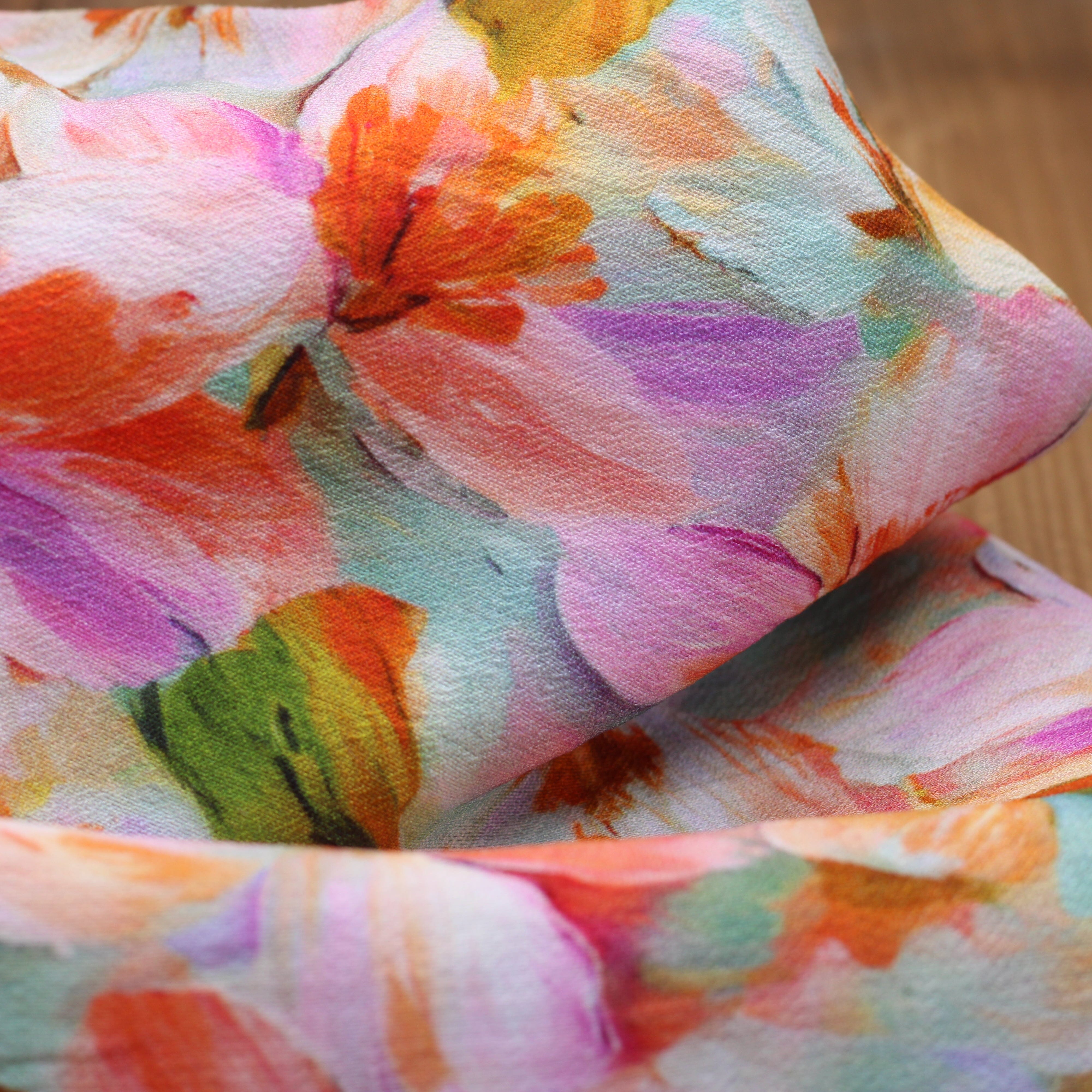 Tissu Crêpe de viscose fleuri- NELLY - Rose (Vendu x10cm) Tissus Sélection Gaspard & Léonie | Gaspard et Léonie Tissus en ligne et Mercerie à Toulouse
