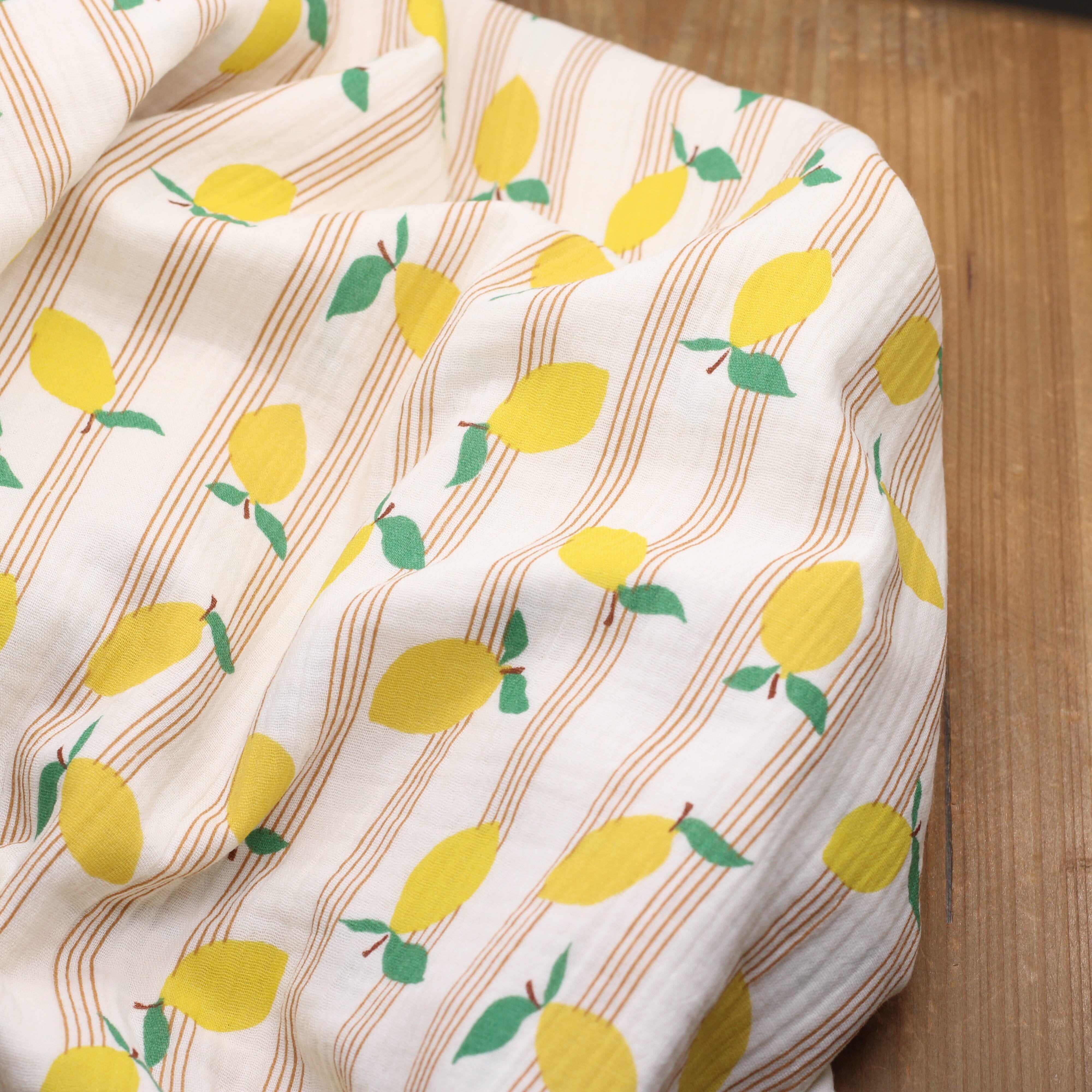 Tissu double Gaze de coton CITRONS - Lime - Ecru (Vendu x10cm) Tissus DOMOTEX | Gaspard et Léonie Tissus en ligne et Mercerie à Toulouse