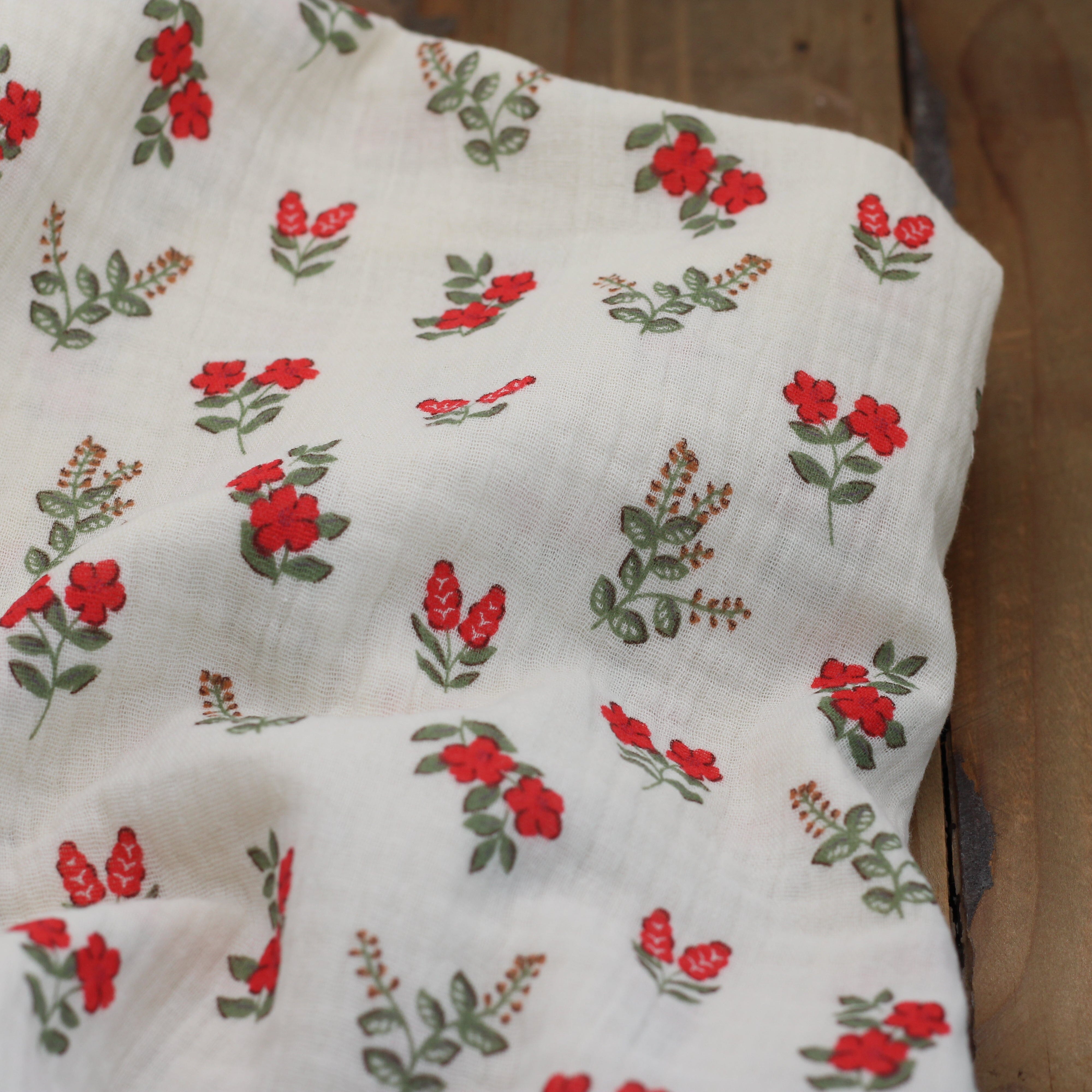 Tissu double Gaze de coton - FERGIE - Ecrue/Rouge (Vendu x10cm) Tissus DOMOTEX | Gaspard et Léonie Tissus en ligne et Mercerie à Toulouse