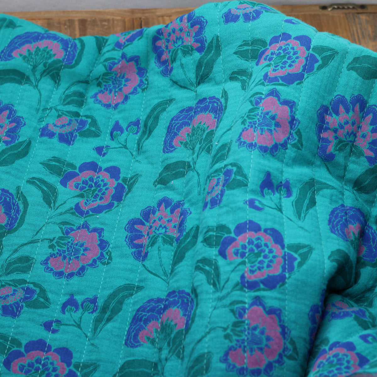 Tissu Double gaze de coton Matelassé FLEURI - Turquoise / Rose (Vendu x10cm) Tissus Sélection Gaspard & Léonie | Gaspard et Léonie Tissus en ligne et Mercerie à Toulouse