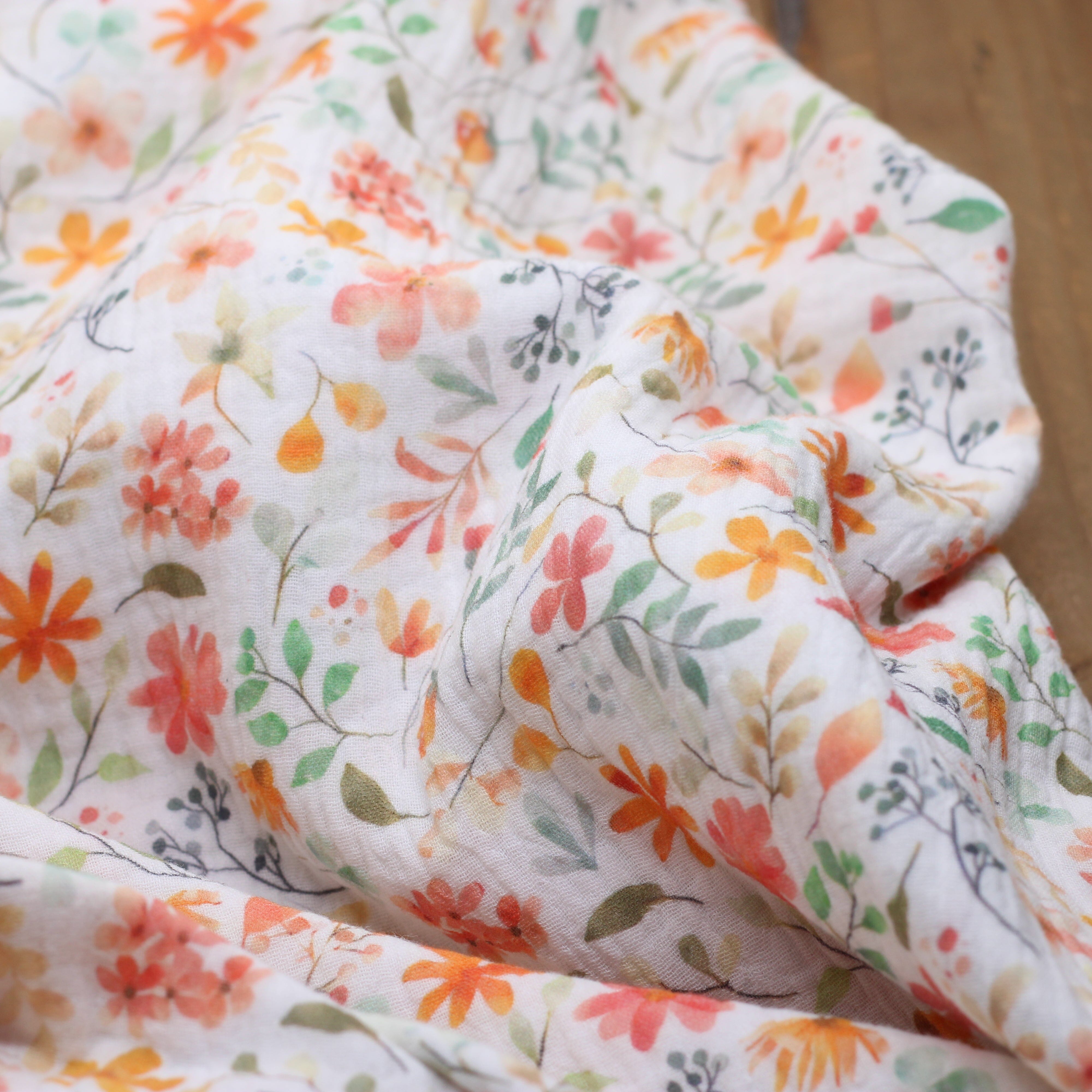 Tissu double Gaze de coton - SPRING FLOWERS - Blanc POPPY DESIGNED (Vendu x10cm) Tissus POPPY Designed For You | Gaspard et Léonie Tissus en ligne et Mercerie à Toulouse