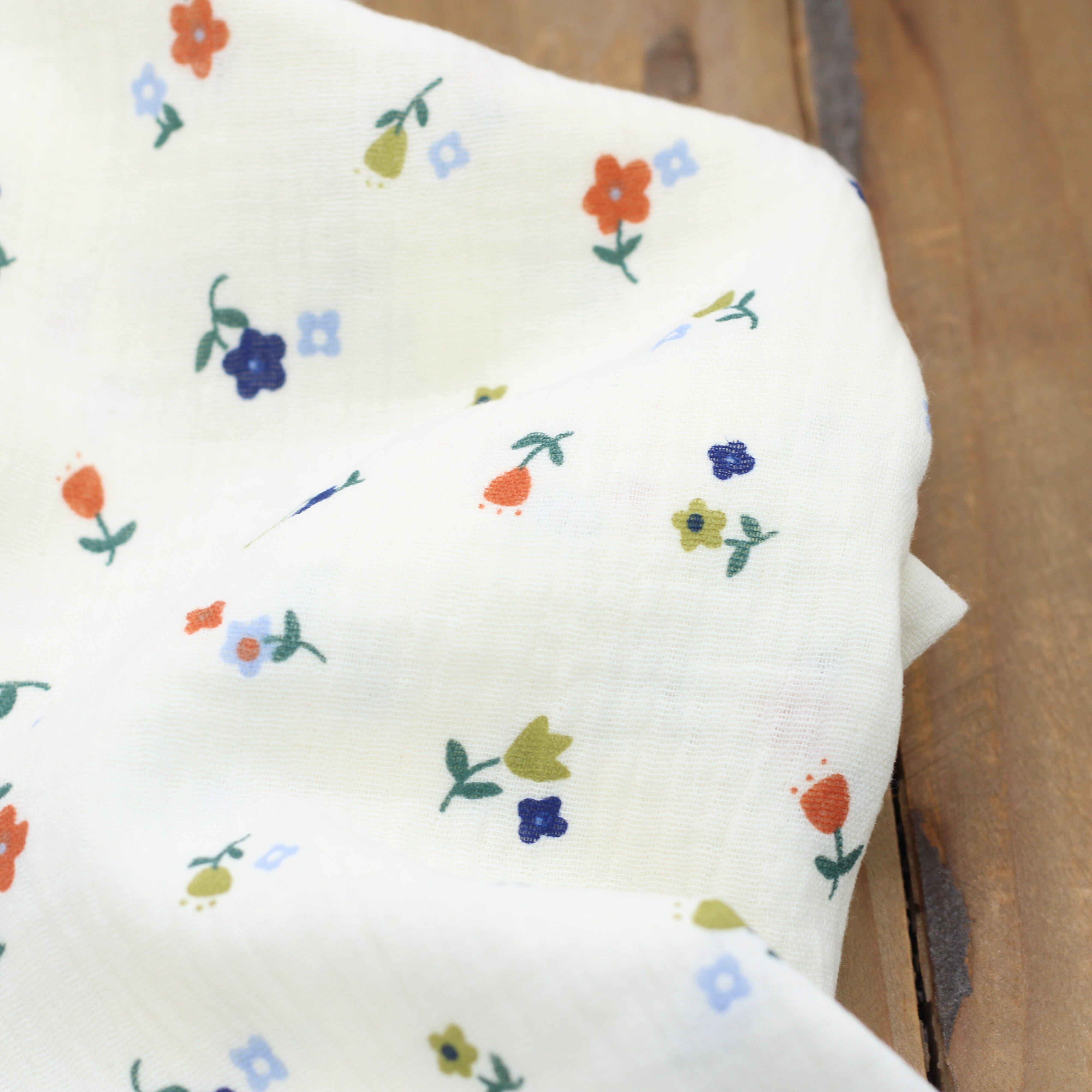 Tissu Double gaze de coton - STAND RIGHT FLOWERS - Ecru| KATIA Fabrics (Vendu x10cm) Tissus katia Fabrics | Gaspard et Léonie Tissus en ligne et Mercerie à Toulouse