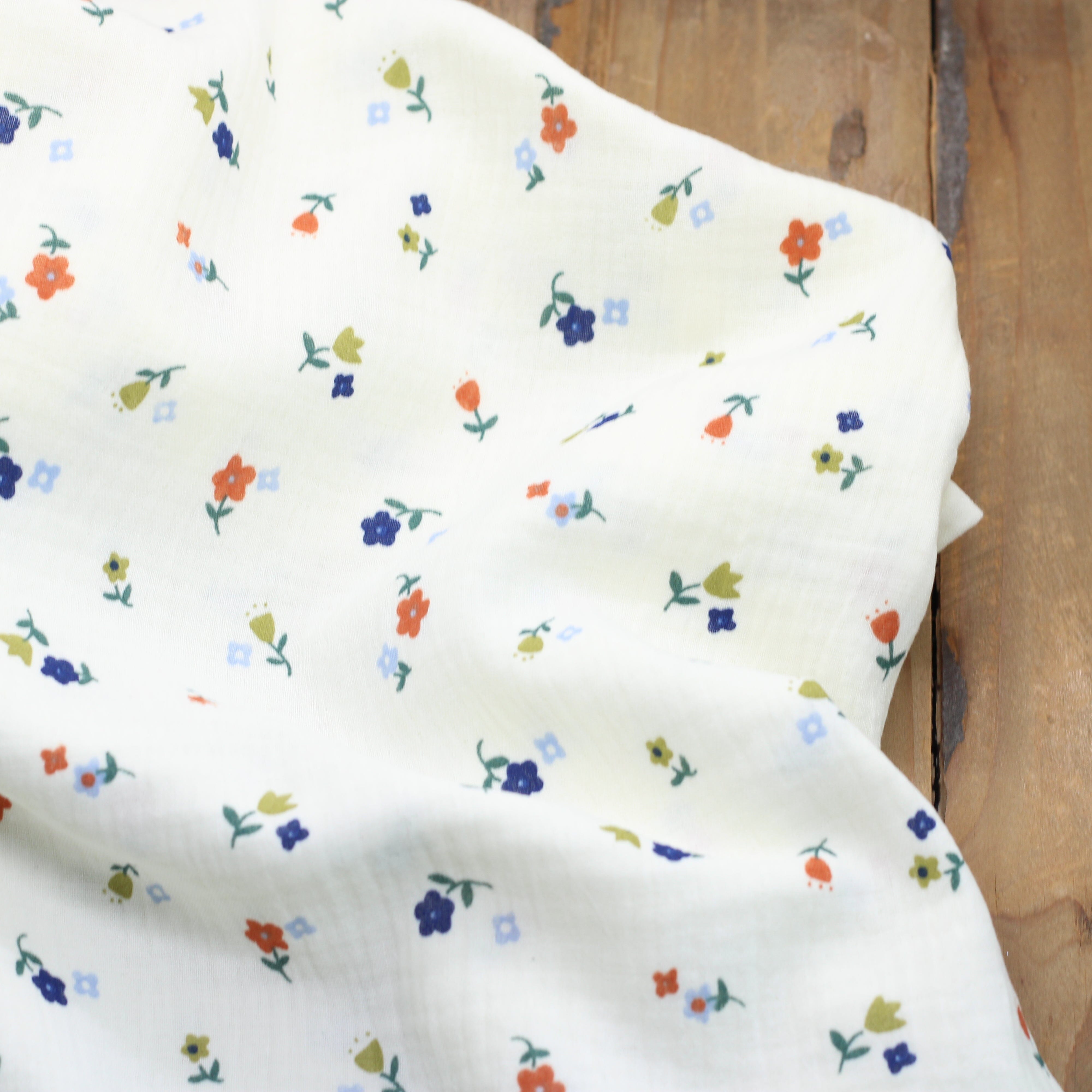 Tissu Double gaze de coton - STAND RIGHT FLOWERS - Ecru| KATIA Fabrics (Vendu x10cm) Tissus katia Fabrics | Gaspard et Léonie Tissus en ligne et Mercerie à Toulouse