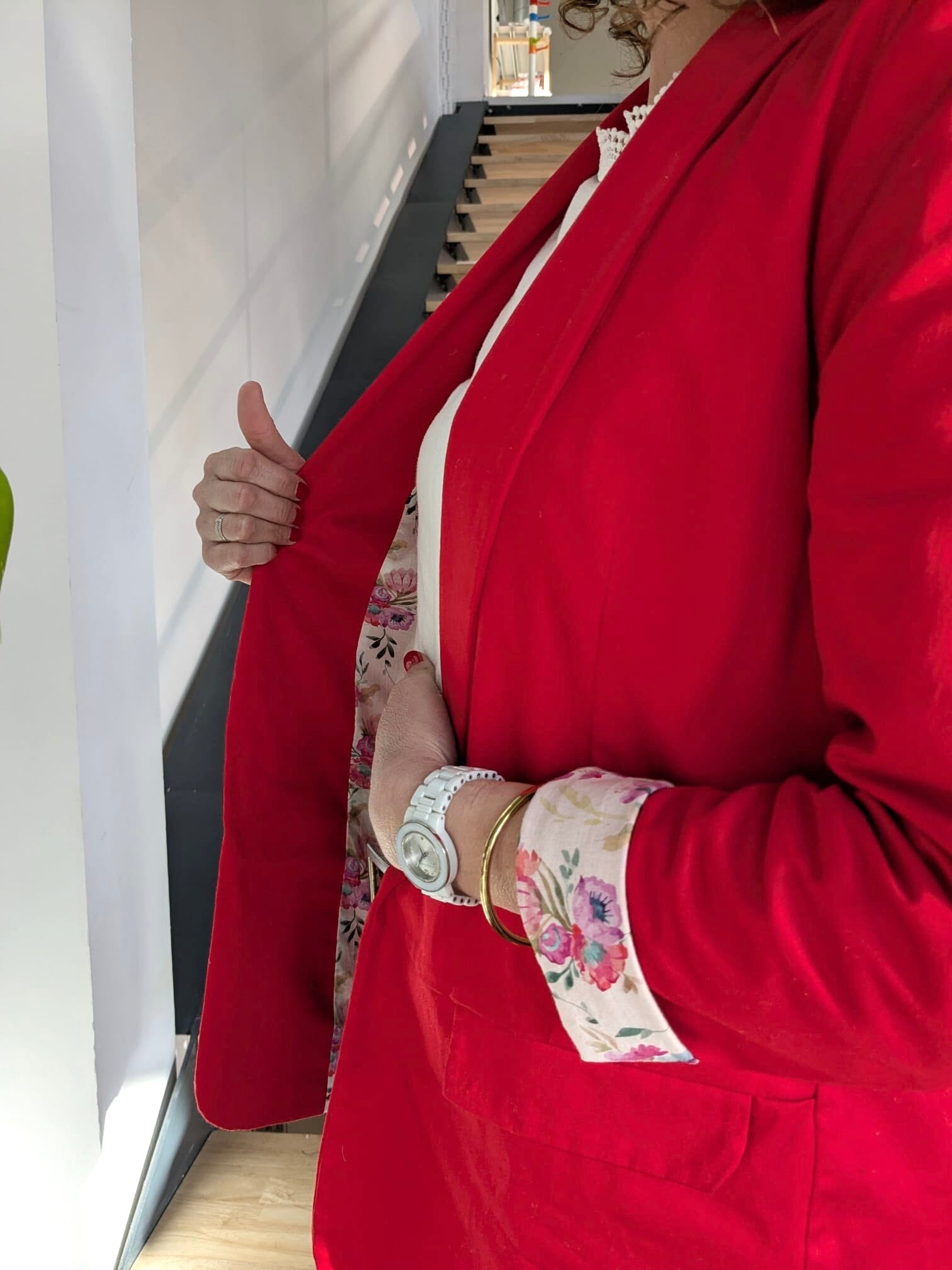 Tissu Fine Gabardine de coton unie Stretch - Rouge (Vendu par 10cm) Tissus Sélection Gaspard & Léonie | Gaspard et Léonie Tissus en ligne et Mercerie à Toulouse