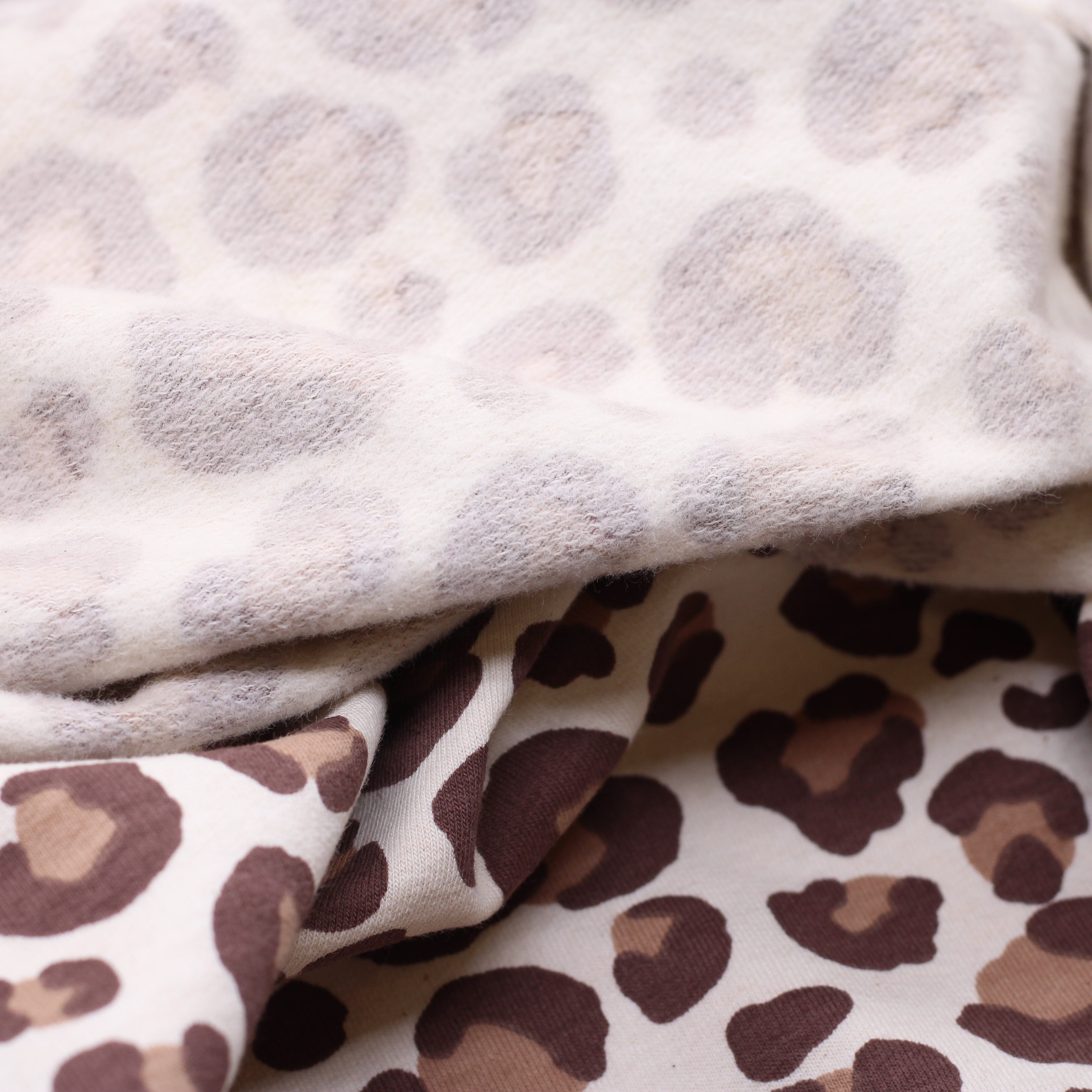 Tissu French terry - ANIMAL SKIN LEOPARD- Chocolat (Vendu x10cm) Tissus POPPY Designed For You | Gaspard et Léonie Tissus en ligne et Mercerie à Toulouse