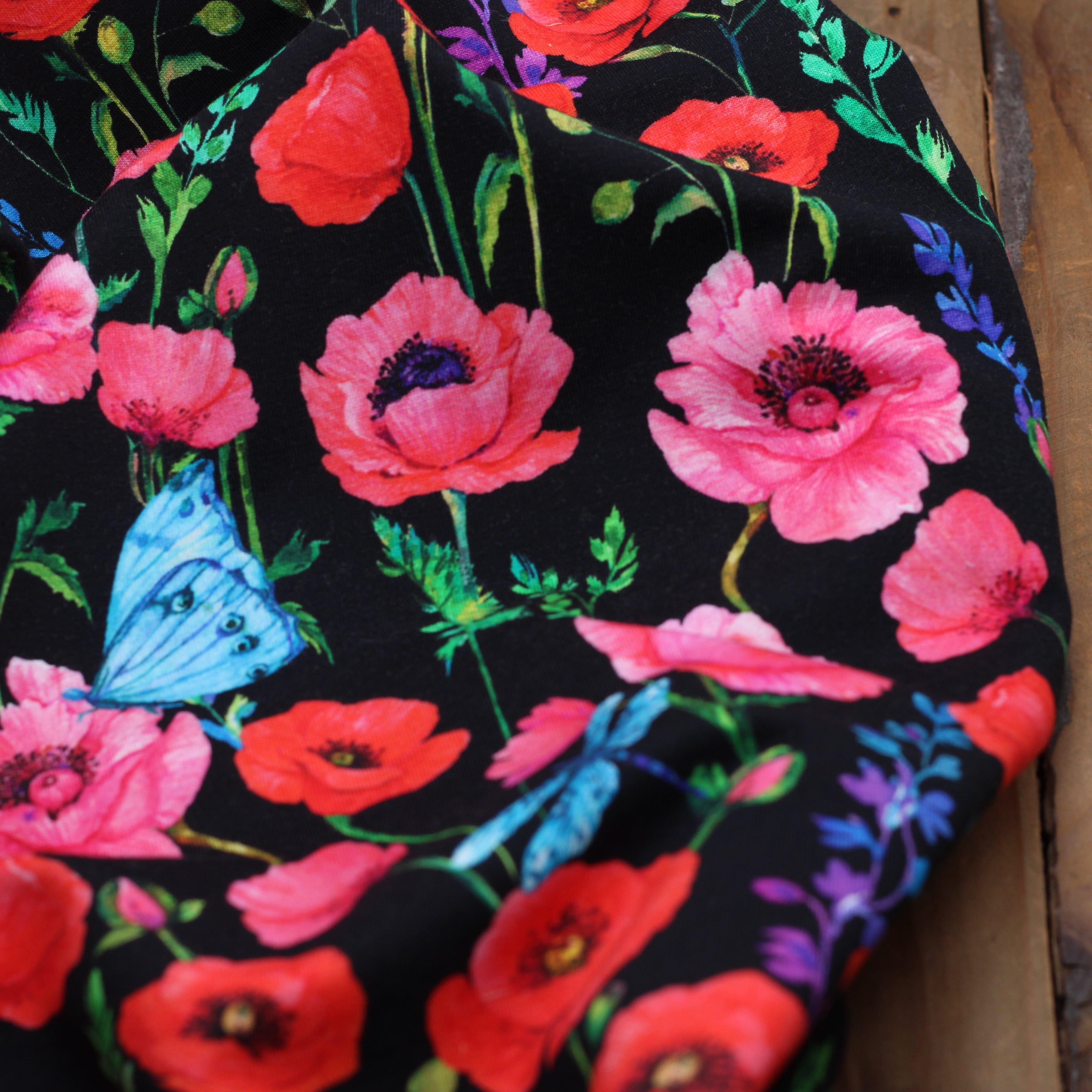 Tissu French Terry - COQUELICOTS - Noir (Vendu x10cm) Tissus POPPY Designed For You | Gaspard et Léonie Tissus en ligne et Mercerie à Toulouse