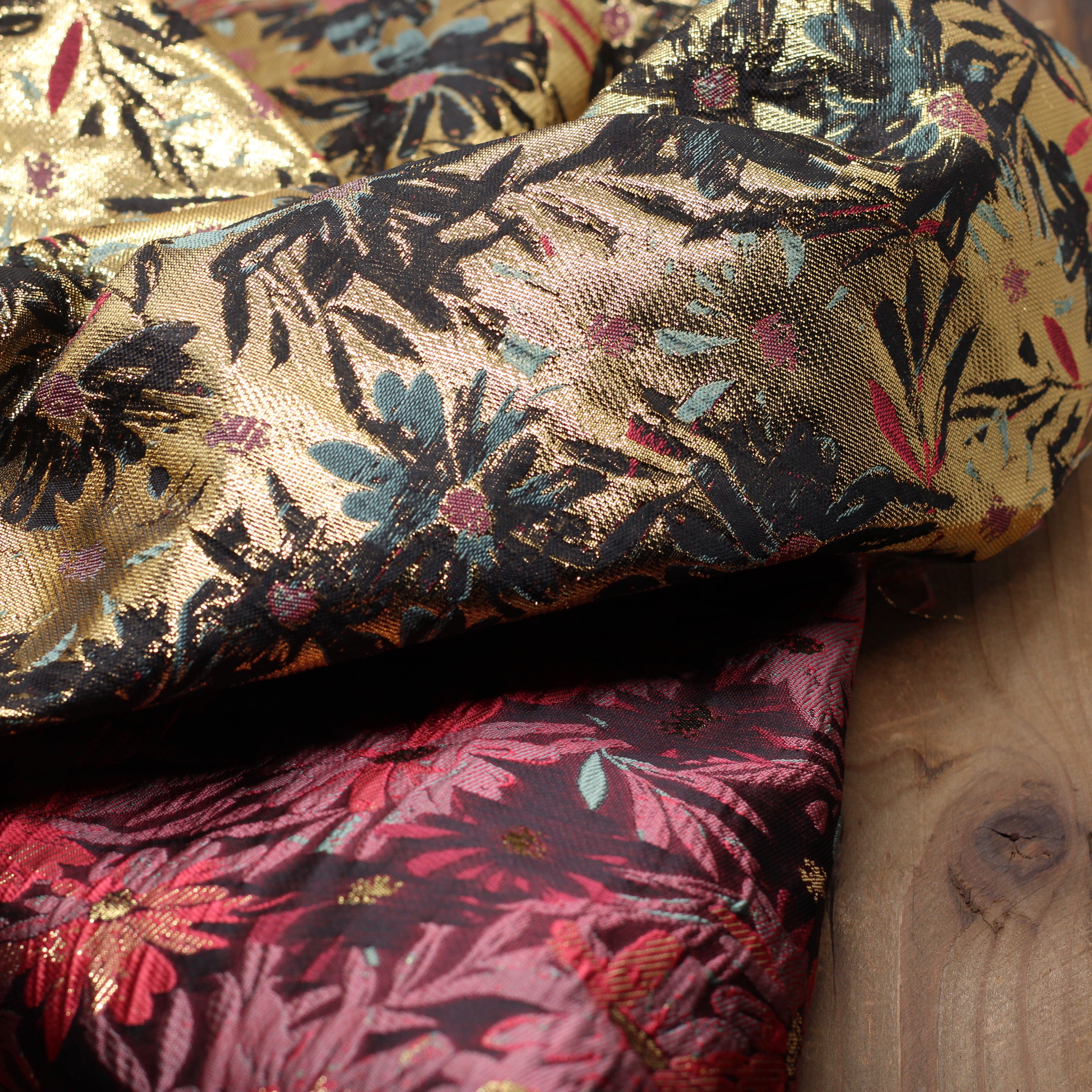 Tissu Jacquard Lurex FLOWERS - Corail/Bordeaux (Vendu x10cm) Tissus Sélection Gaspard & Léonie | Gaspard et Léonie Tissus en ligne et Mercerie à Toulouse