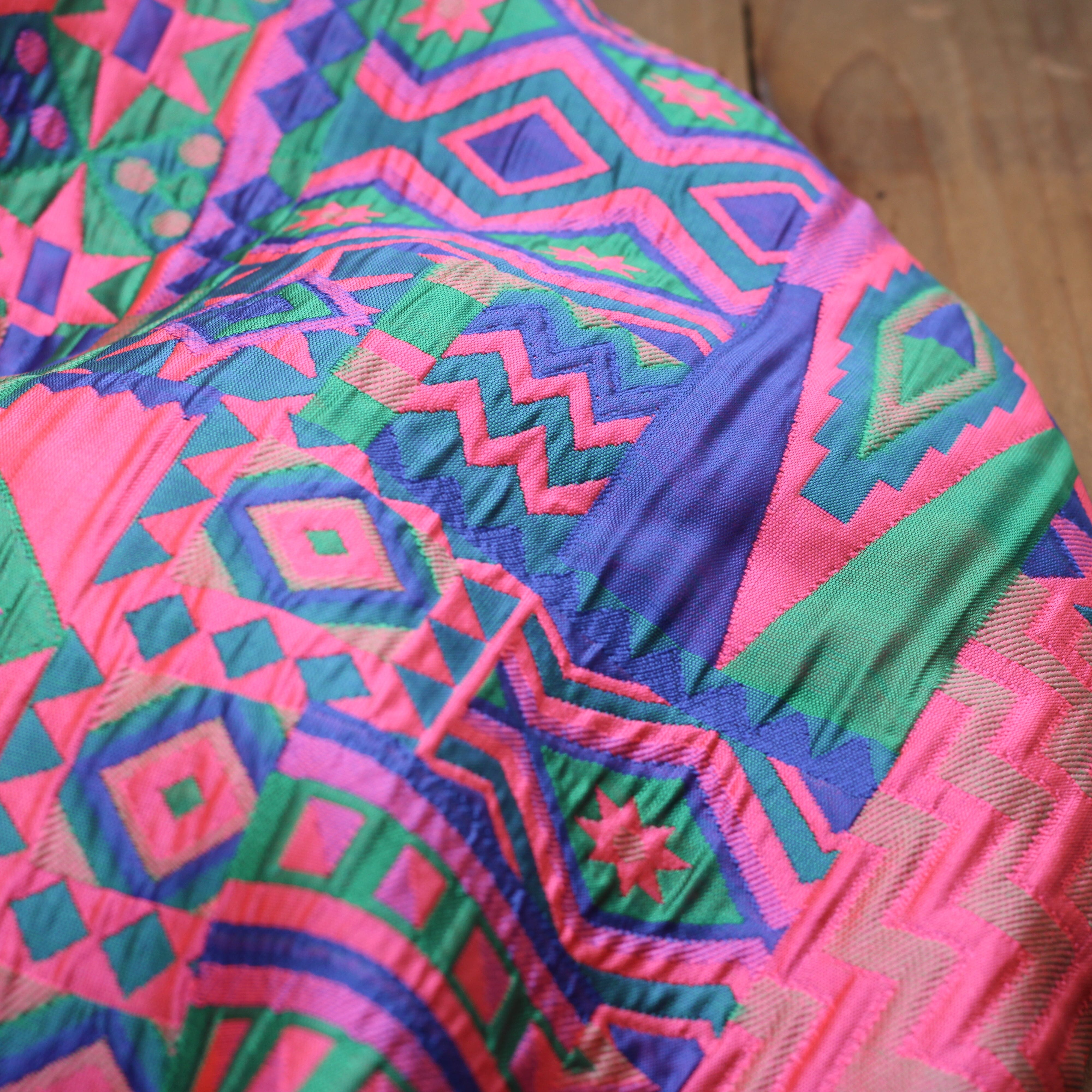 Tissu Jacquard STARS - Rose/vert (Vendu x10cm) Tissus Sélection Gaspard & Léonie | Gaspard et Léonie Tissus en ligne et Mercerie à Toulouse