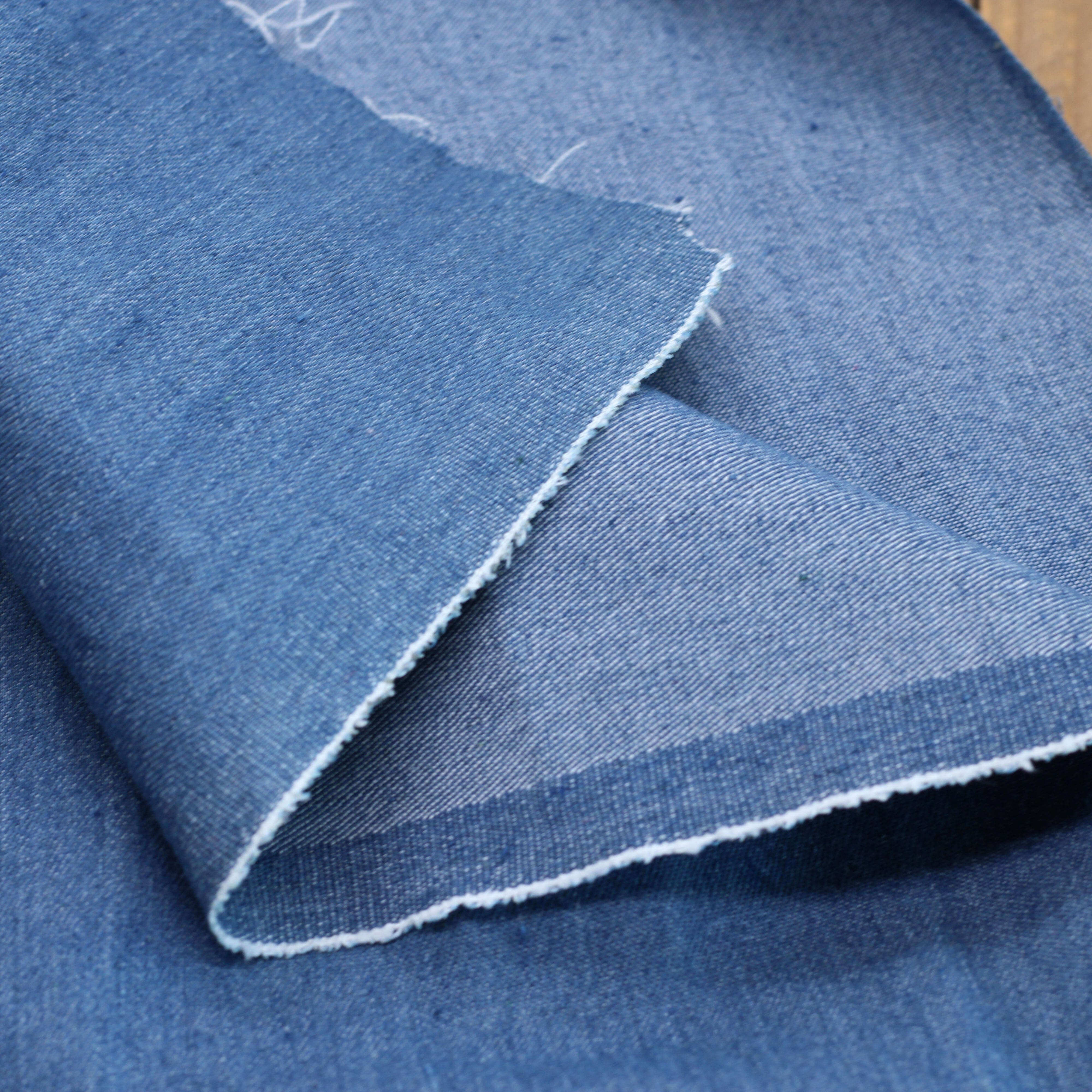 Tissu Jean denim Stretch- Bleu Moyen (Vendu x10cm) Tissus Sélection Gaspard & Léonie | Gaspard et Léonie Tissus en ligne et Mercerie à Toulouse