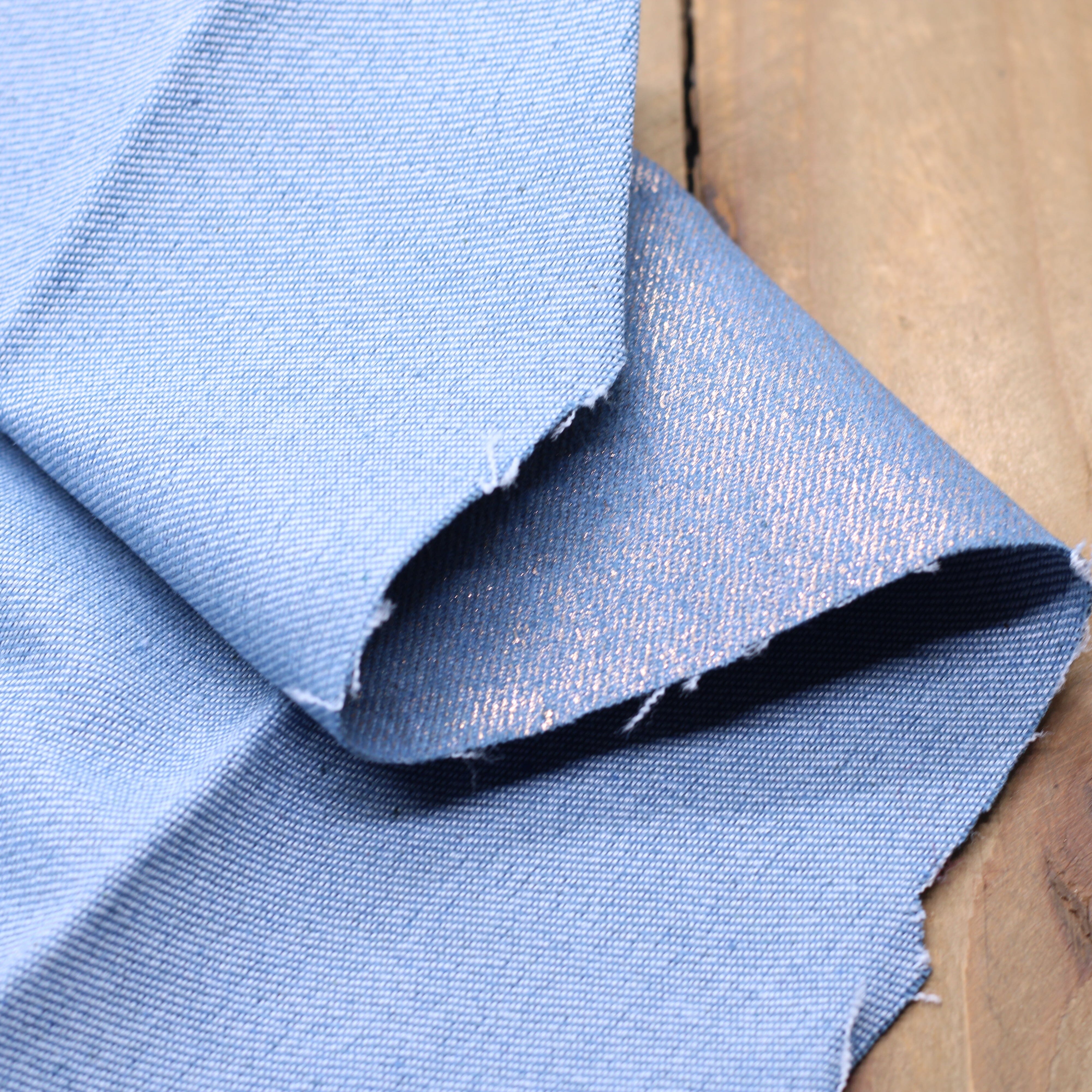 Tissu Jean Stretch- Bleu moyen irisé Argent (Vendu x10cm) Tissus Sélection Gaspard & Léonie | Gaspard et Léonie Tissus en ligne et Mercerie à Toulouse