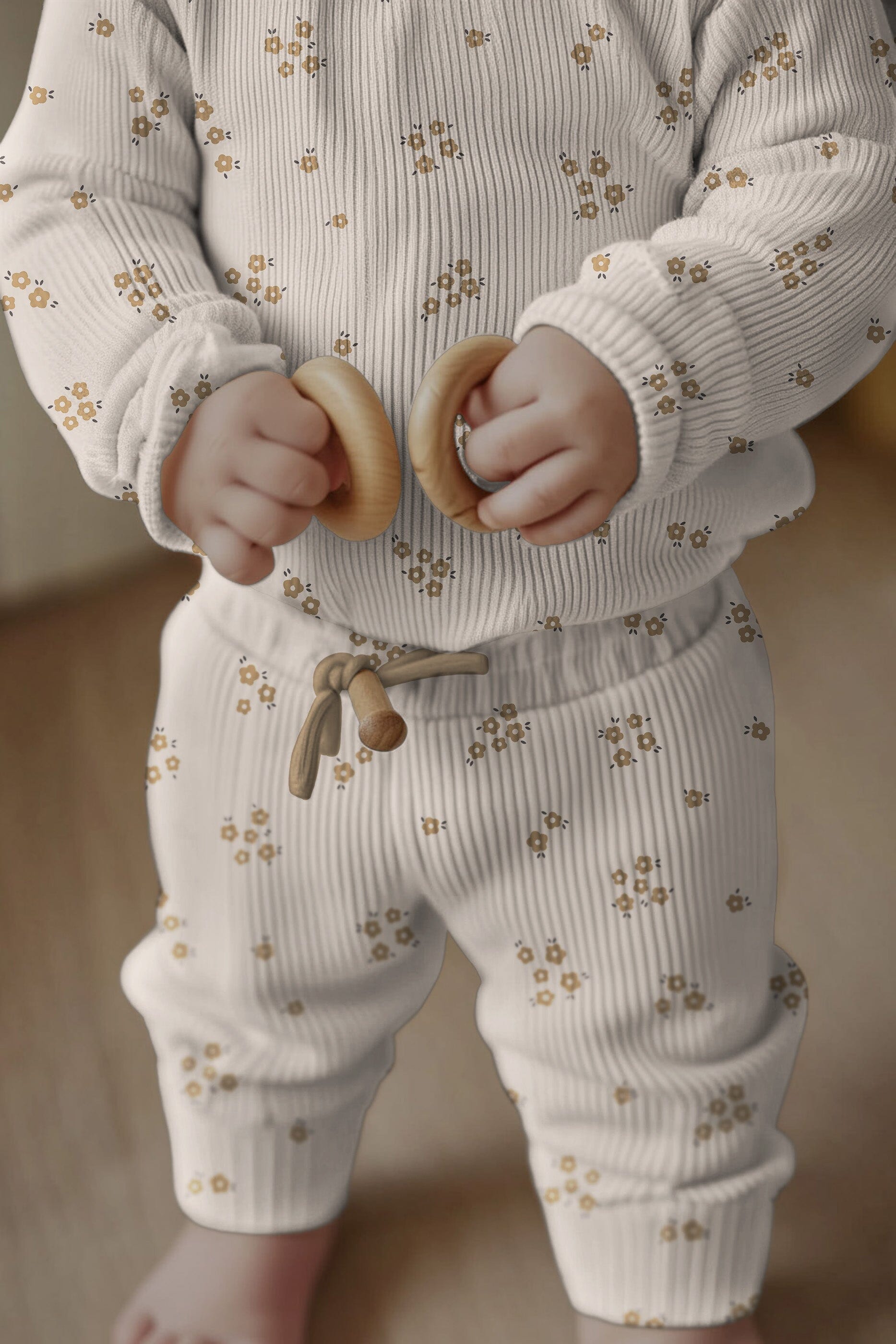 Tissu Jersey cotelé de coton BIO - FLOWERS - Ecru - POPPY DESIGNED (Vendu x10cm) Tissus POPPY Designed For You | Gaspard et Léonie Tissus en ligne et Mercerie à Toulouse