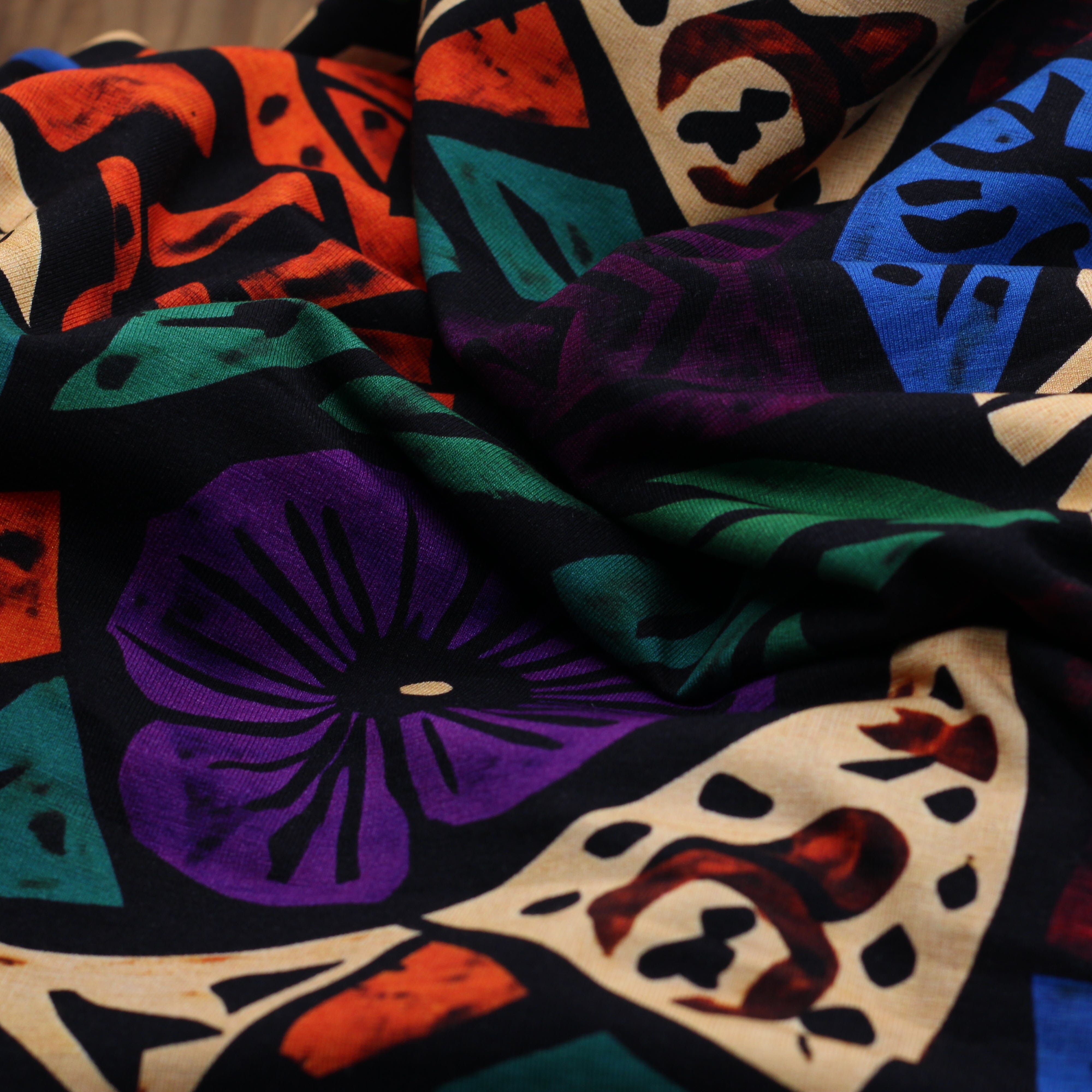 Tissu jersey de viscose - ABSTRAIT - Noir (Vendu x10cm) Tissus Sélection Gaspard & Léonie | Gaspard et Léonie Tissus en ligne et Mercerie à Toulouse