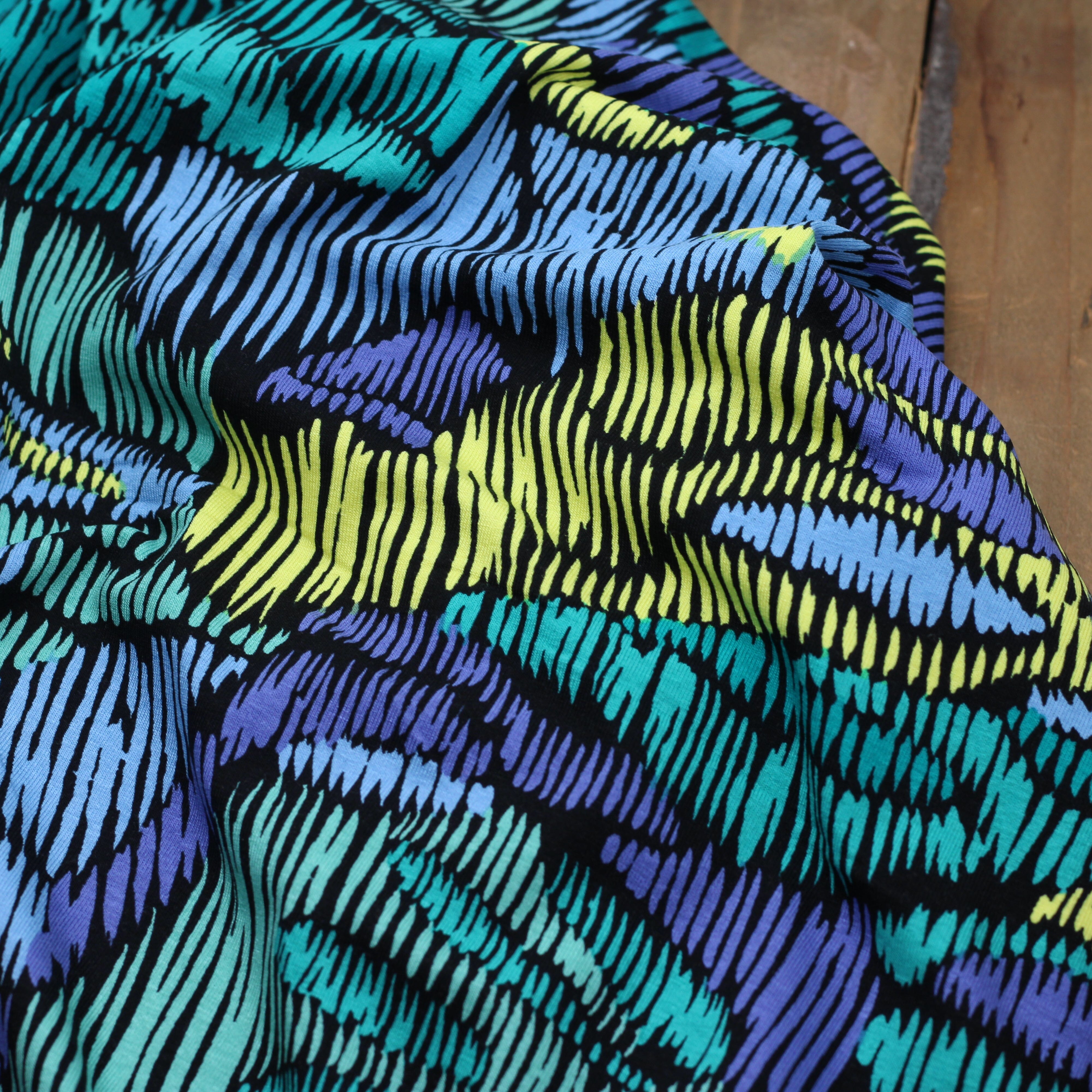 Tissu Jersey de Viscose - SCRATCHES - Bleu royal (Vendu x10cm) Tissus Sélection Gaspard & Léonie | Gaspard et Léonie Tissus en ligne et Mercerie à Toulouse