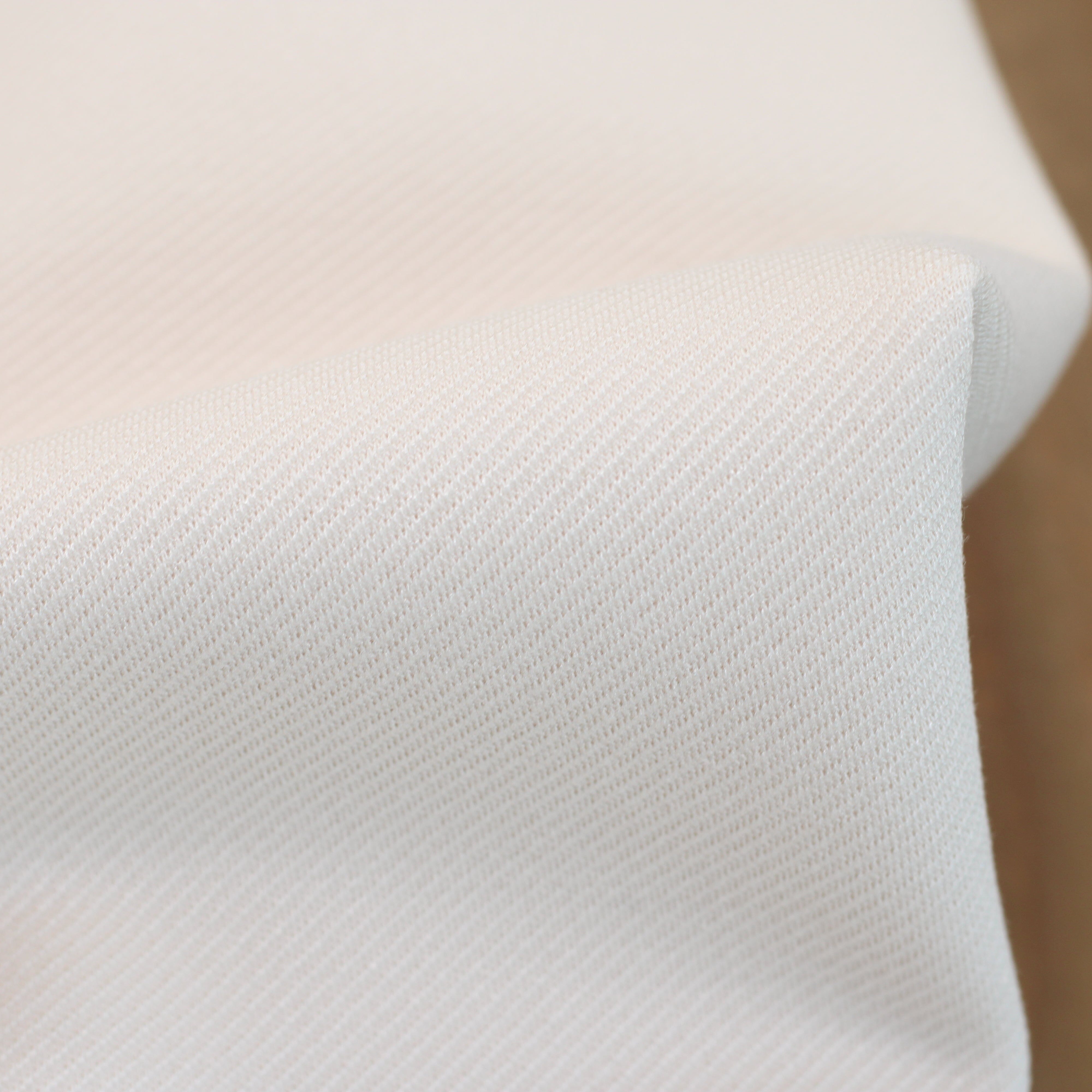 Tissu Jersey Milano Twill uni - Ecru (Vendu x10cm) Tissus L'atelier de Gaspard et Léonie | Gaspard et Léonie Tissus en ligne et Mercerie à Toulouse