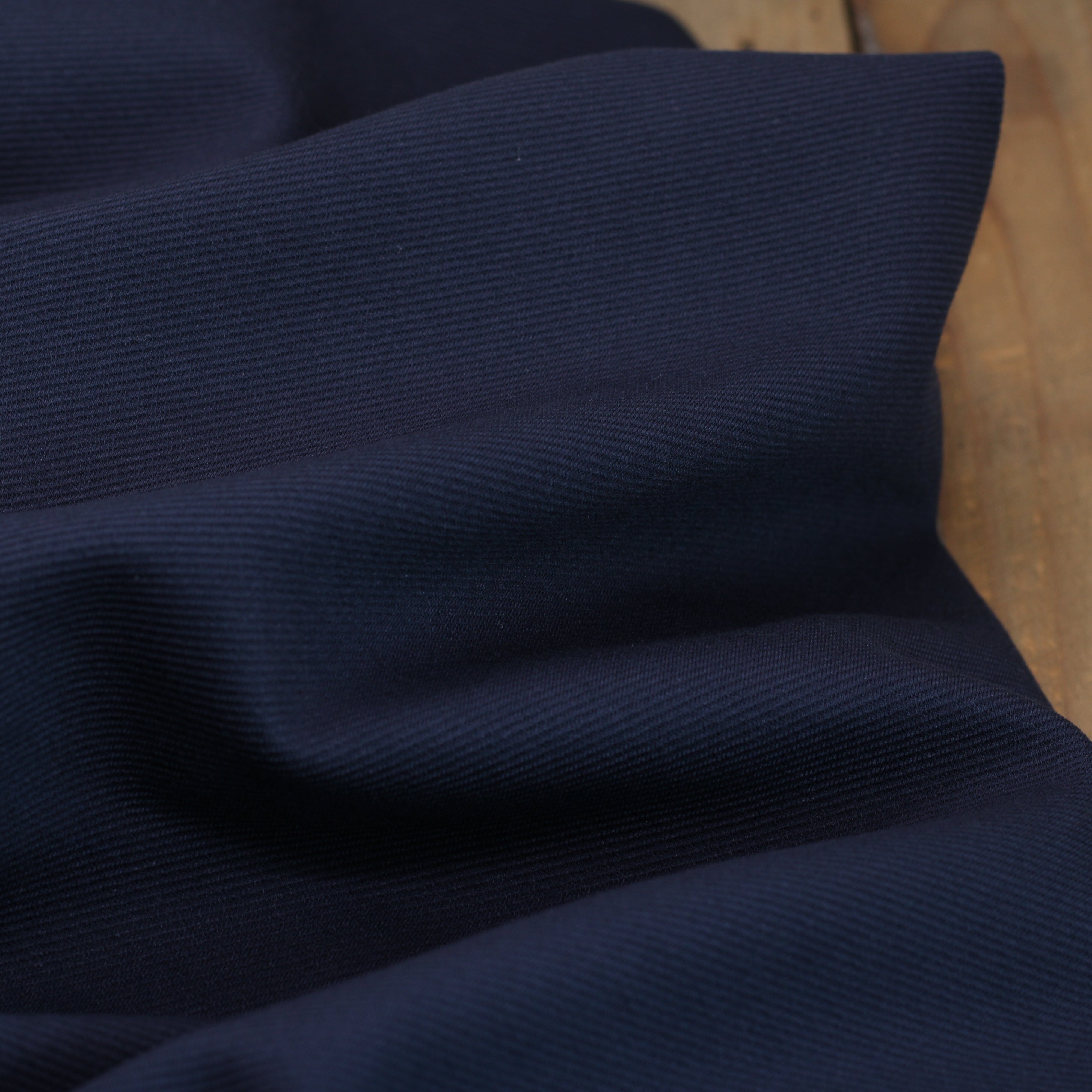 Tissu Jersey Milano Twill uni - Marine (Vendu x10cm) Tissus L'atelier de Gaspard et Léonie | Gaspard et Léonie Tissus en ligne et Mercerie à Toulouse